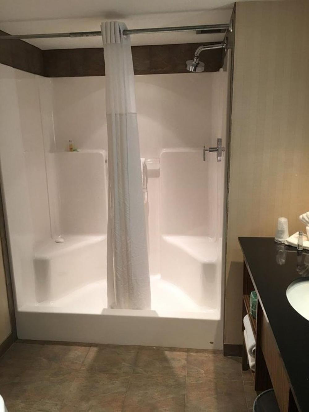 Tower Standard Room with Elevator Access photo 3
