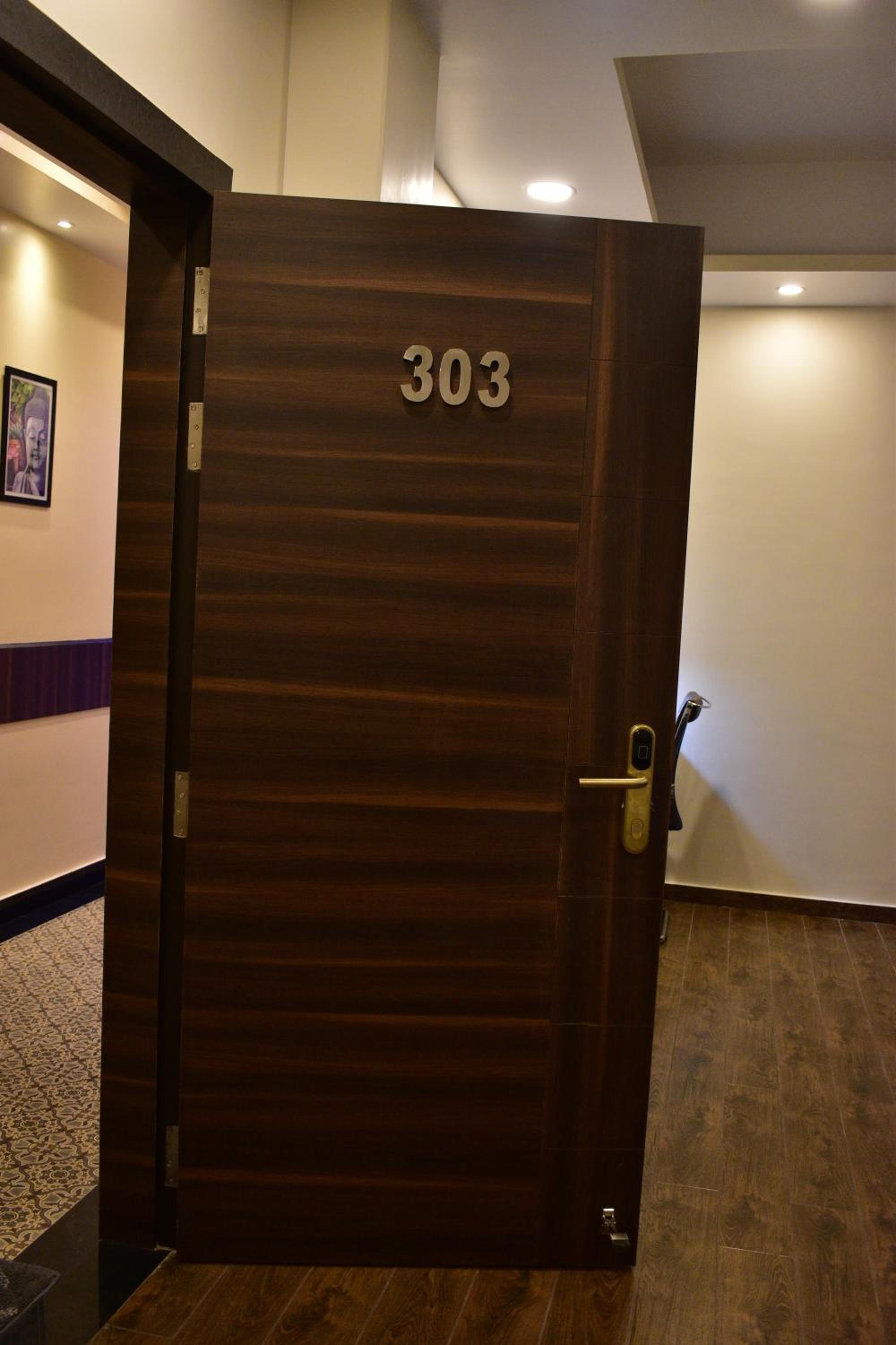 Suite with Mountain View - Photo 1