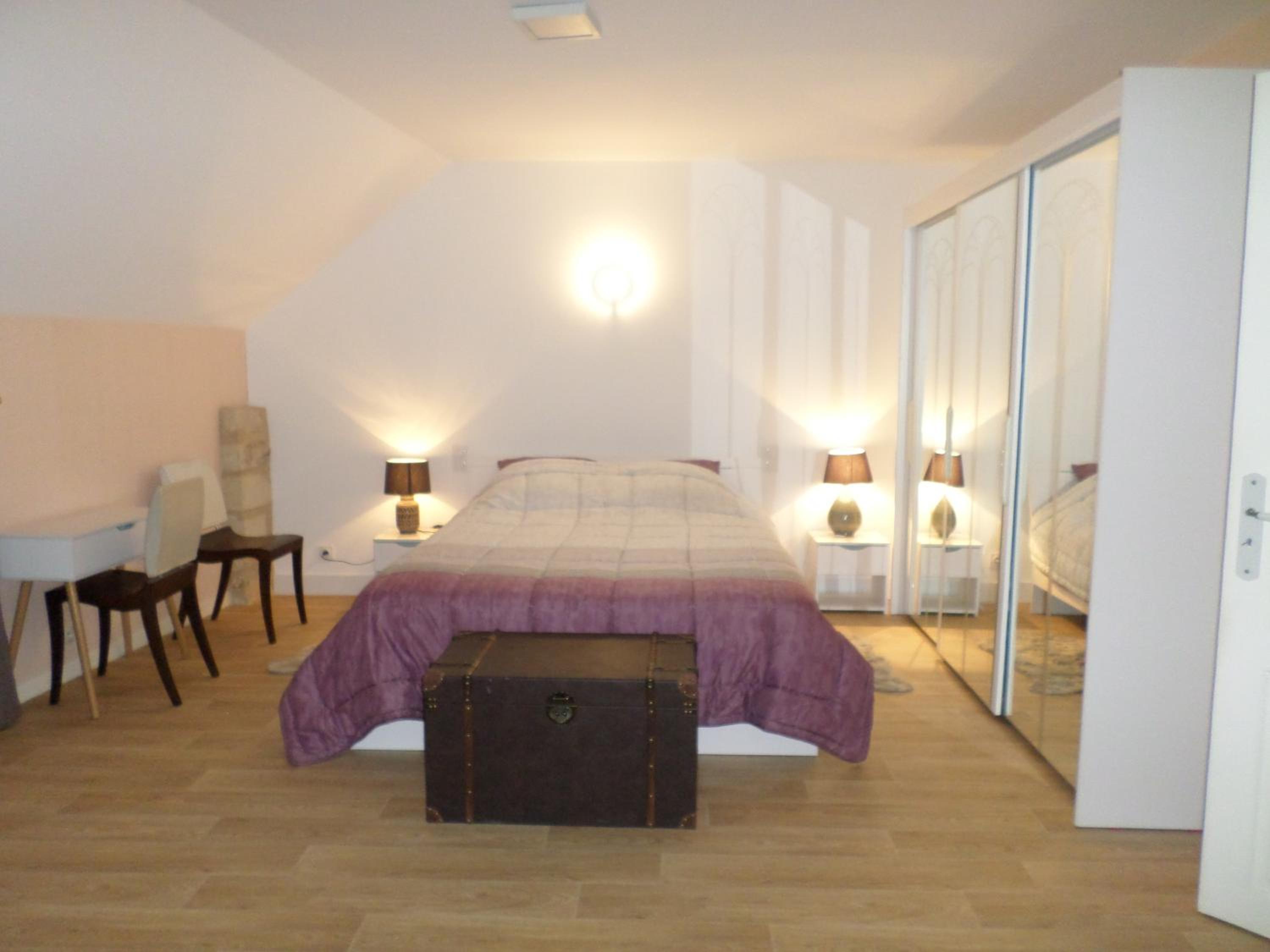 Large Double Room photo 1