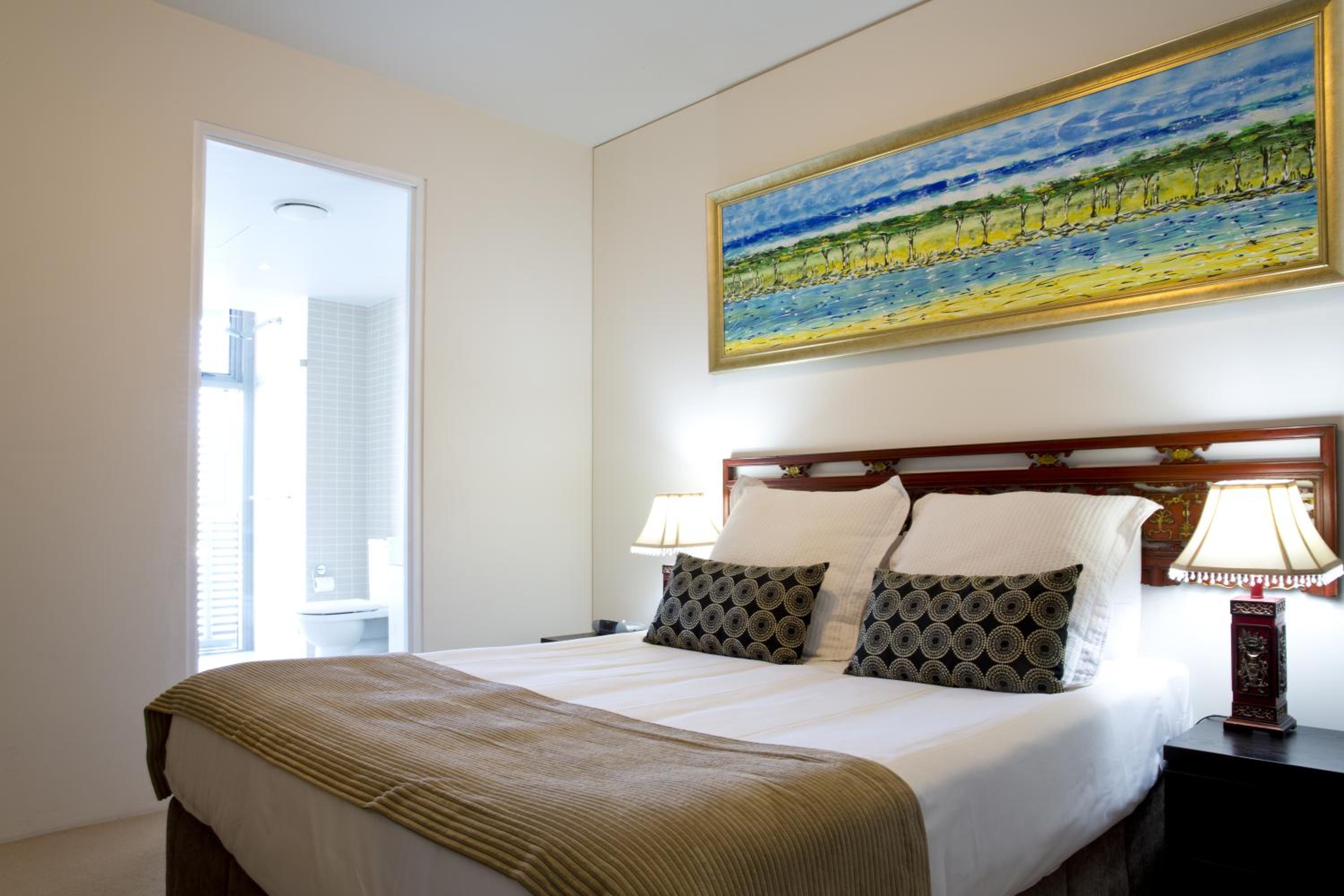 Two-Bedroom Apartment with City View