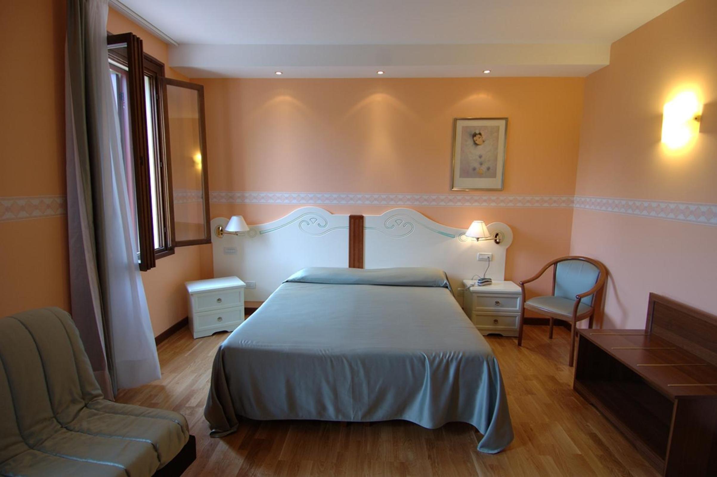 Double Or Twin Room photo 1