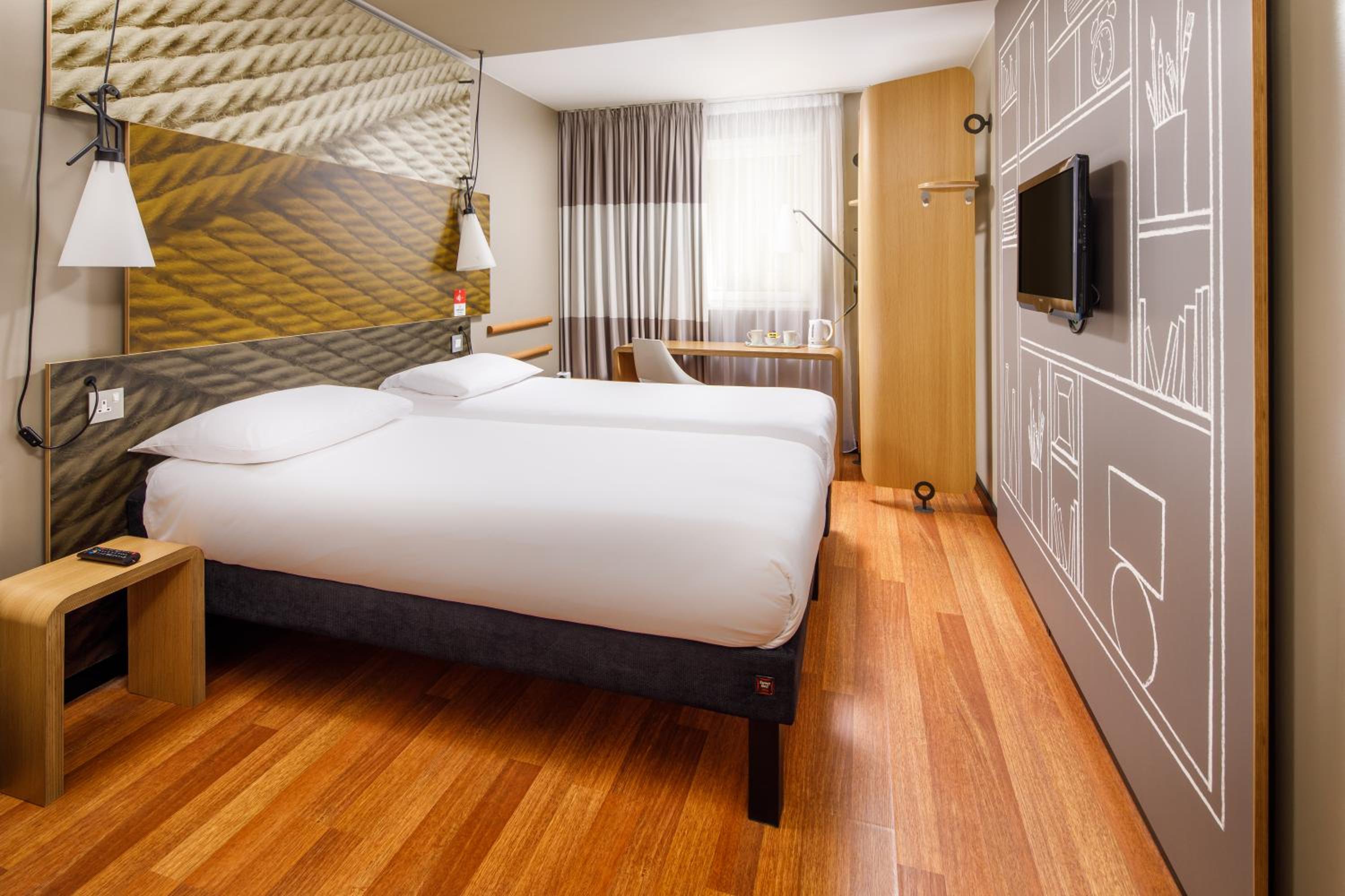 Double Room - Photo 2