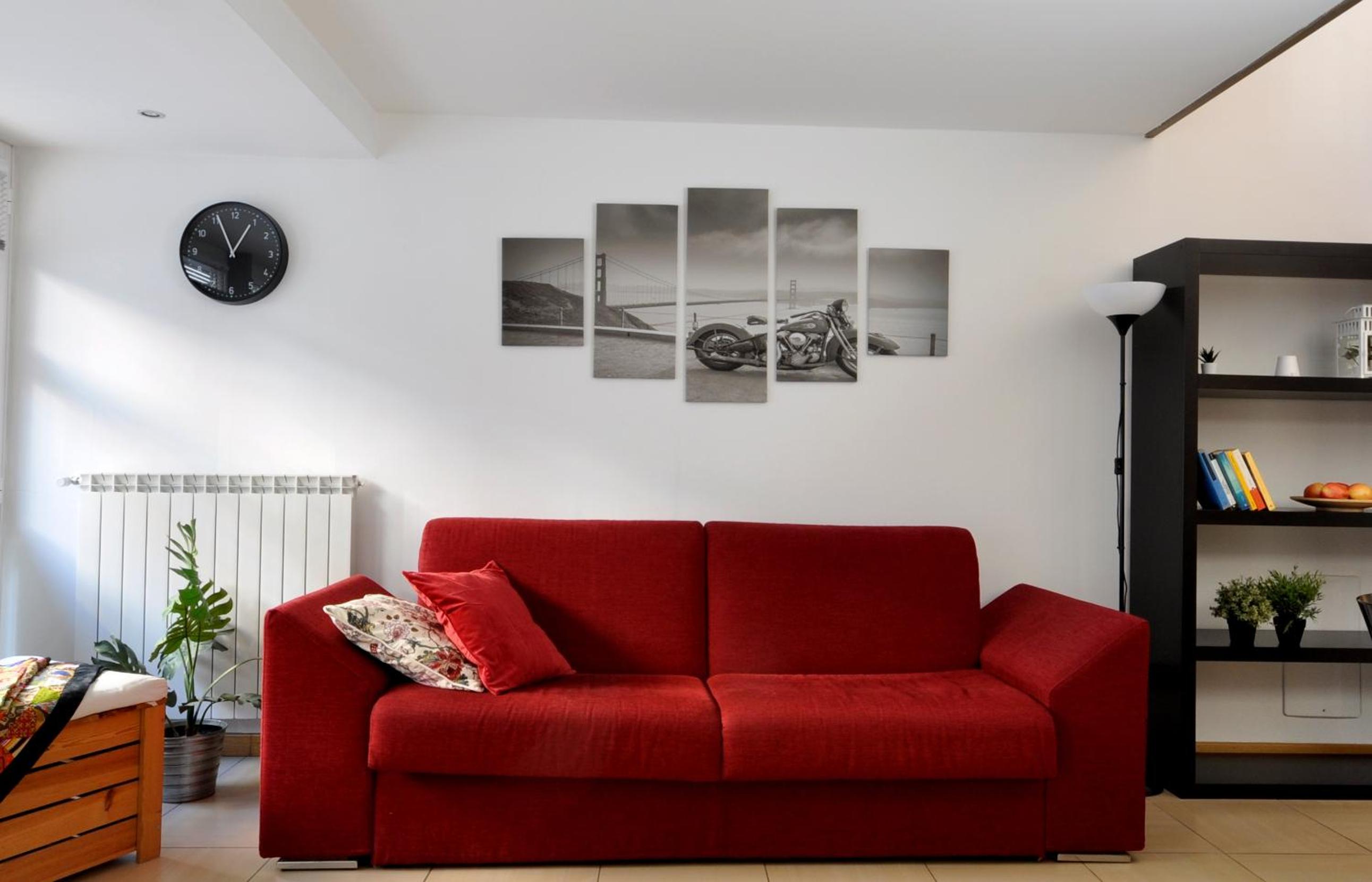 One-Bedroom Apartment