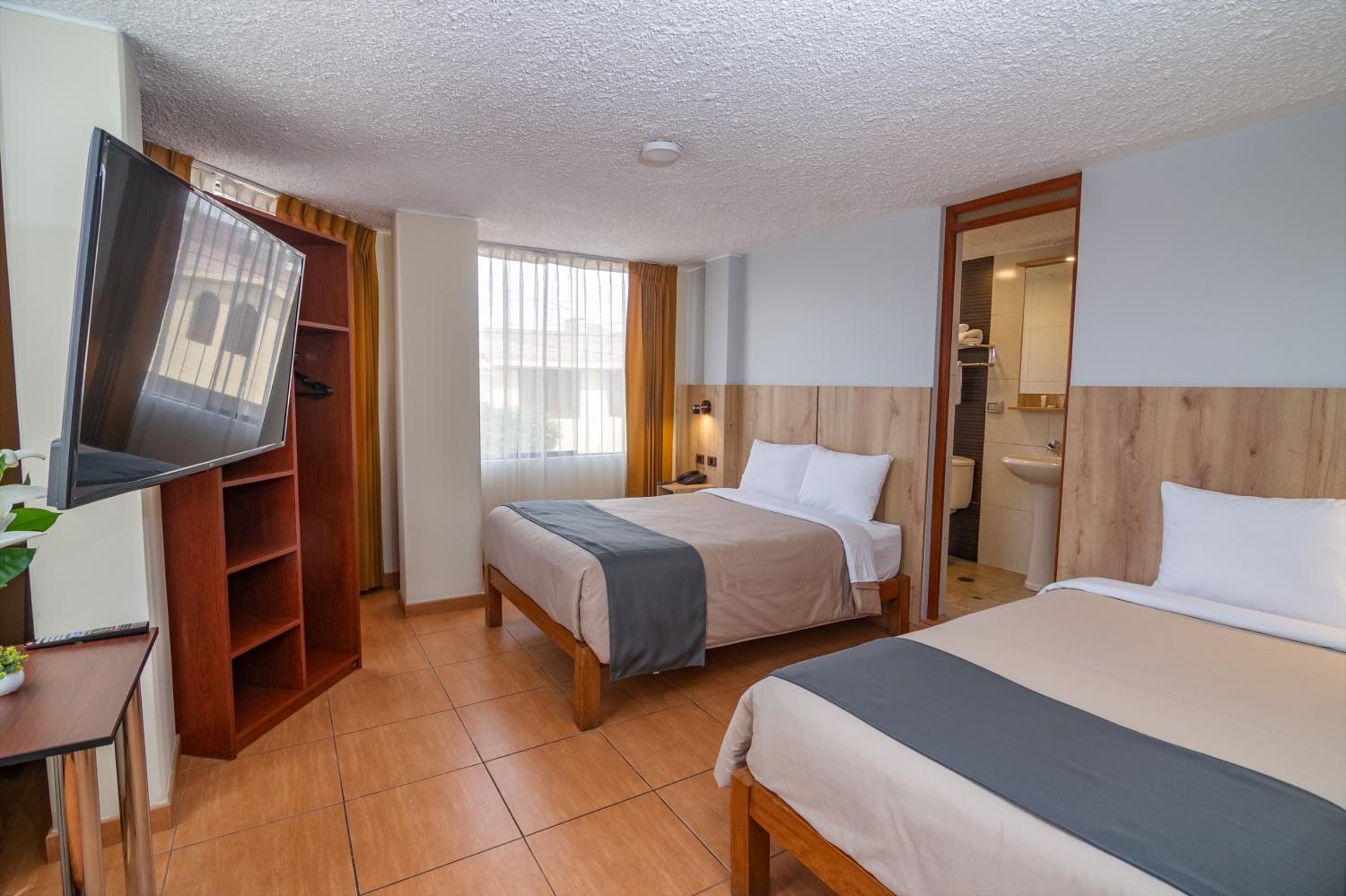 Standard Twin Room