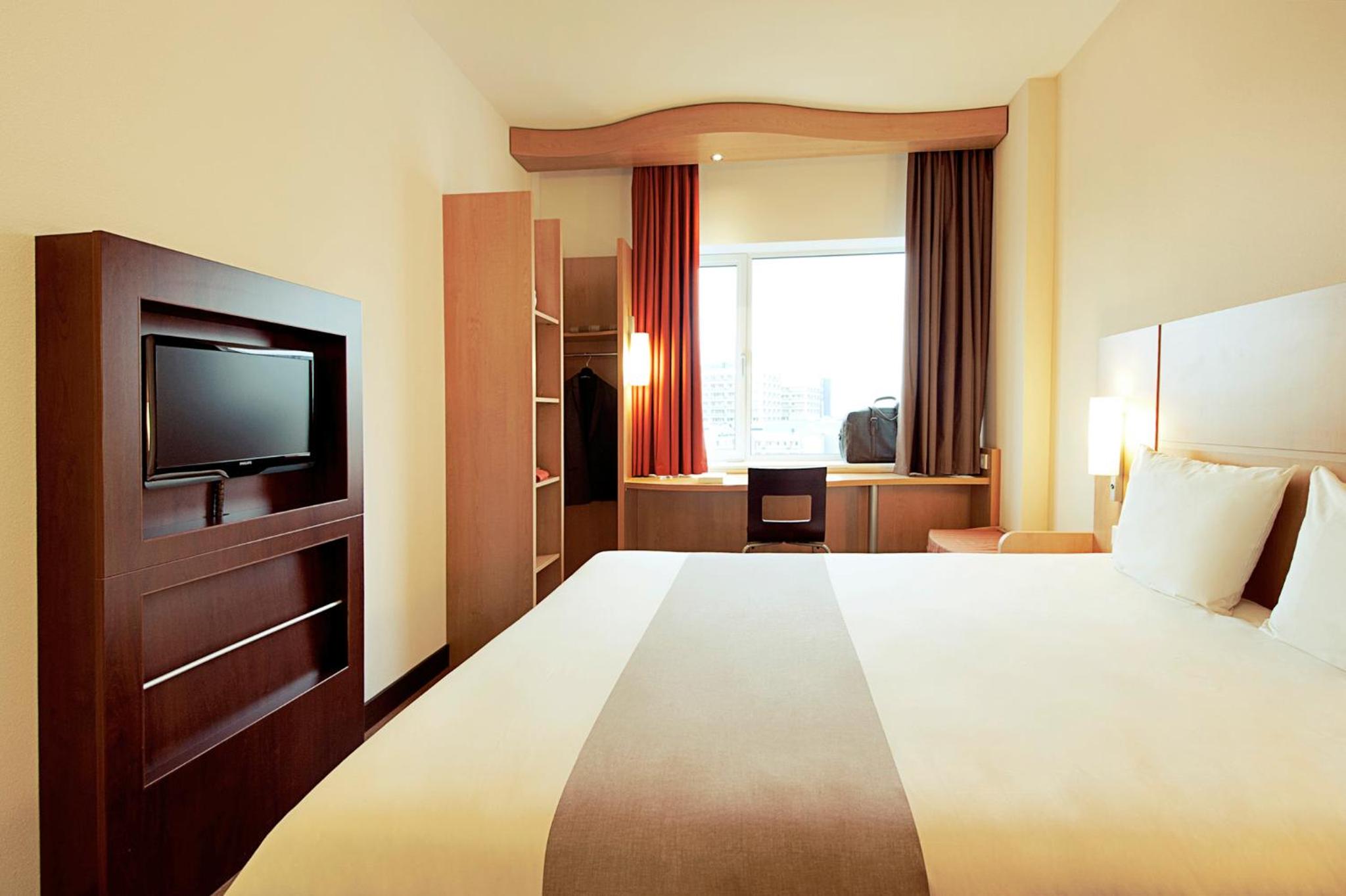 Premium Double Room - Photo 6