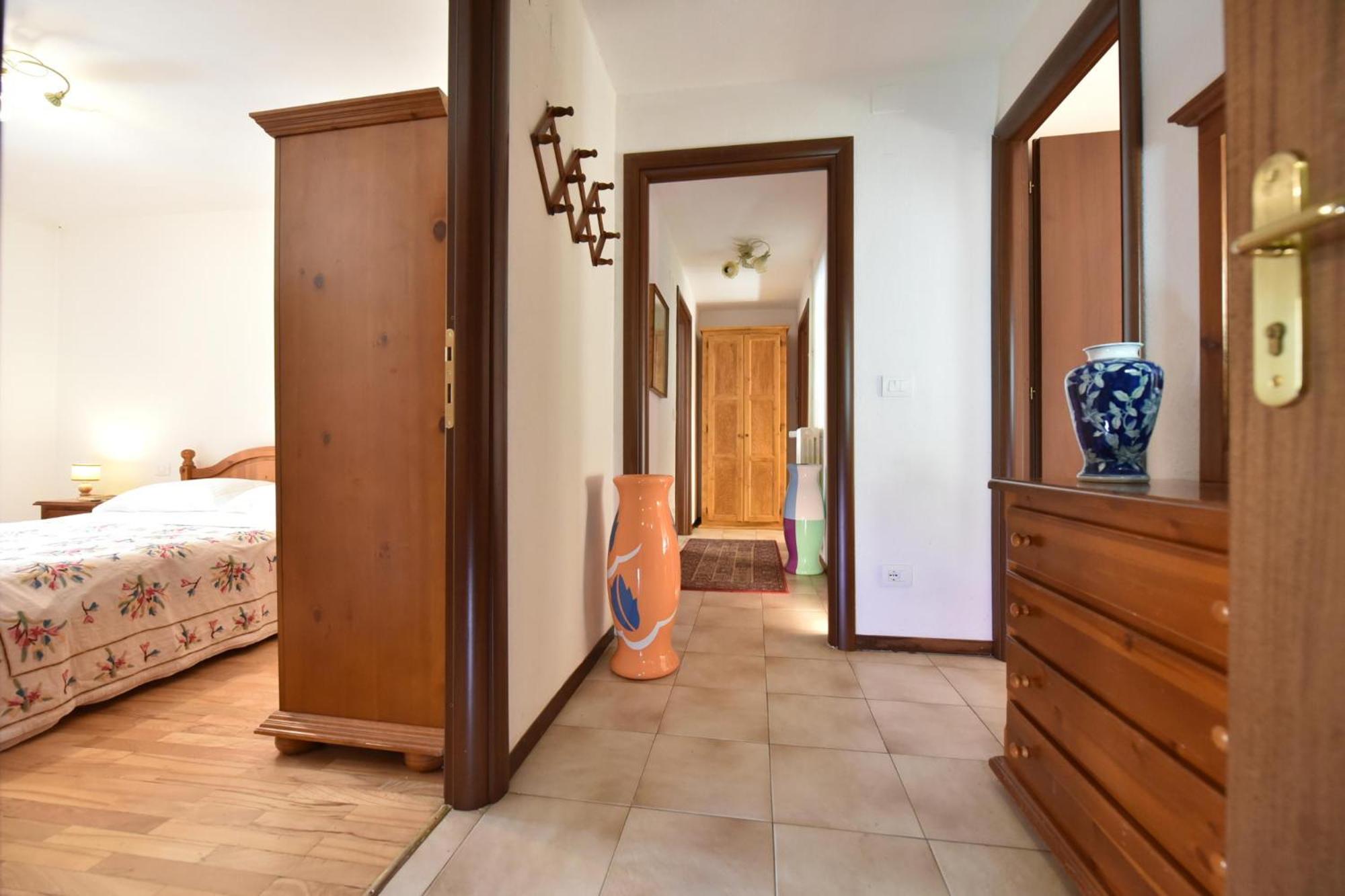 Studio Apartment photo 1