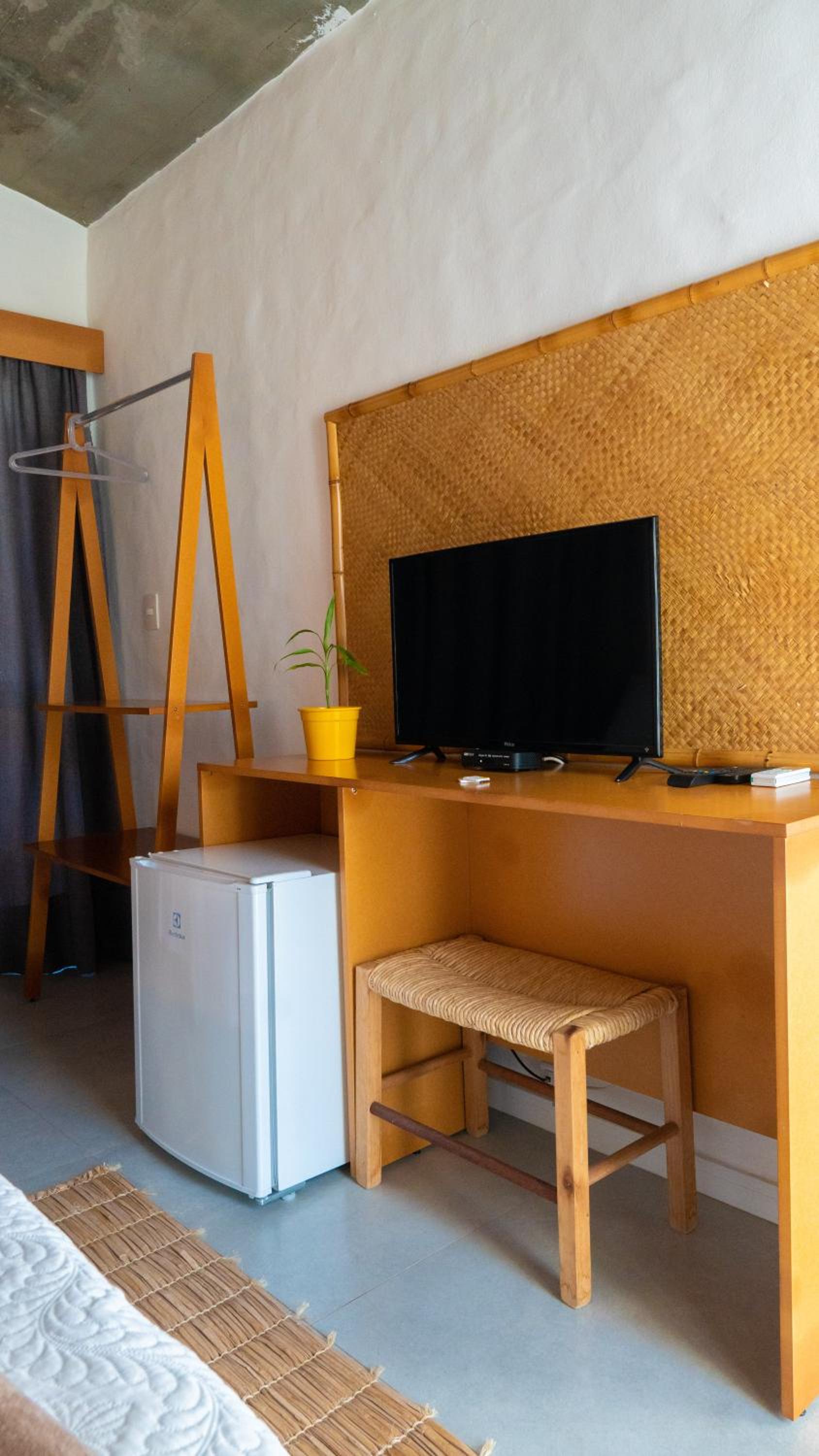 Double Room with Patio - Photo 6