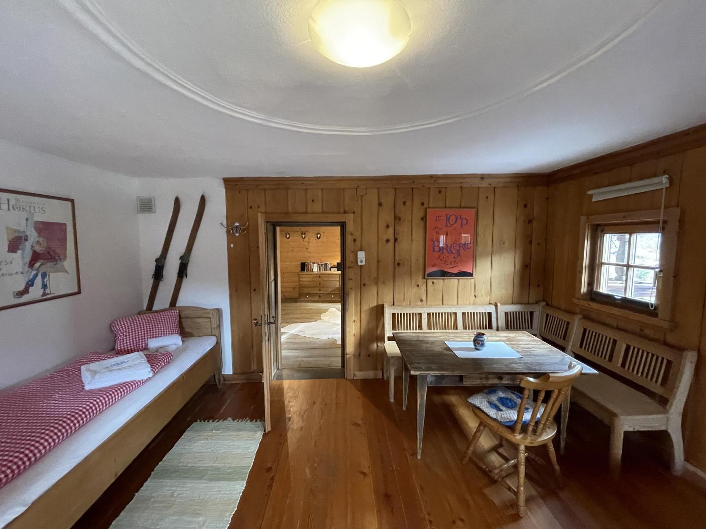 Two-Bedroom Deluxe Apartment with Garden View photo 2