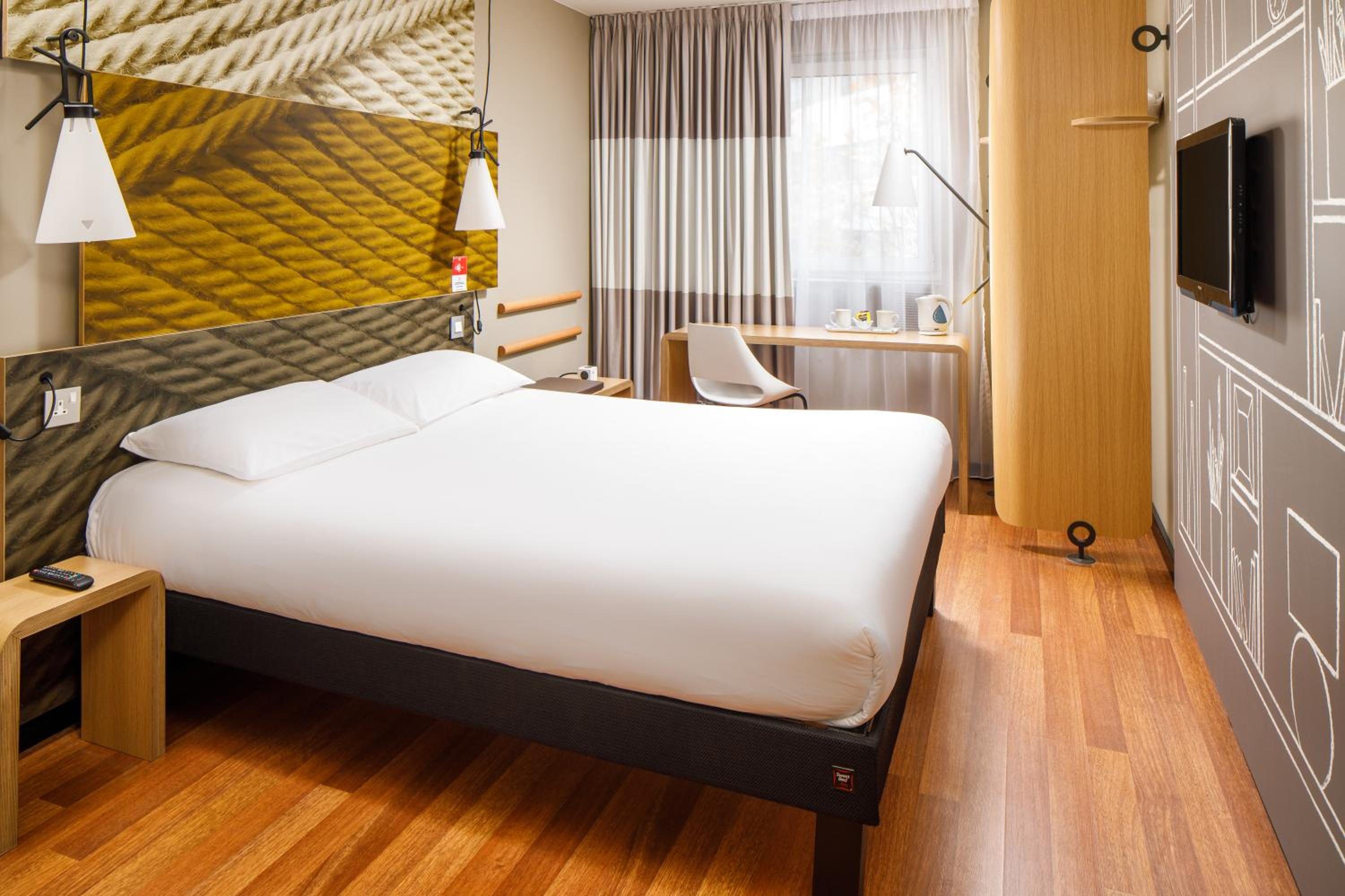 Double Room - Photo 3