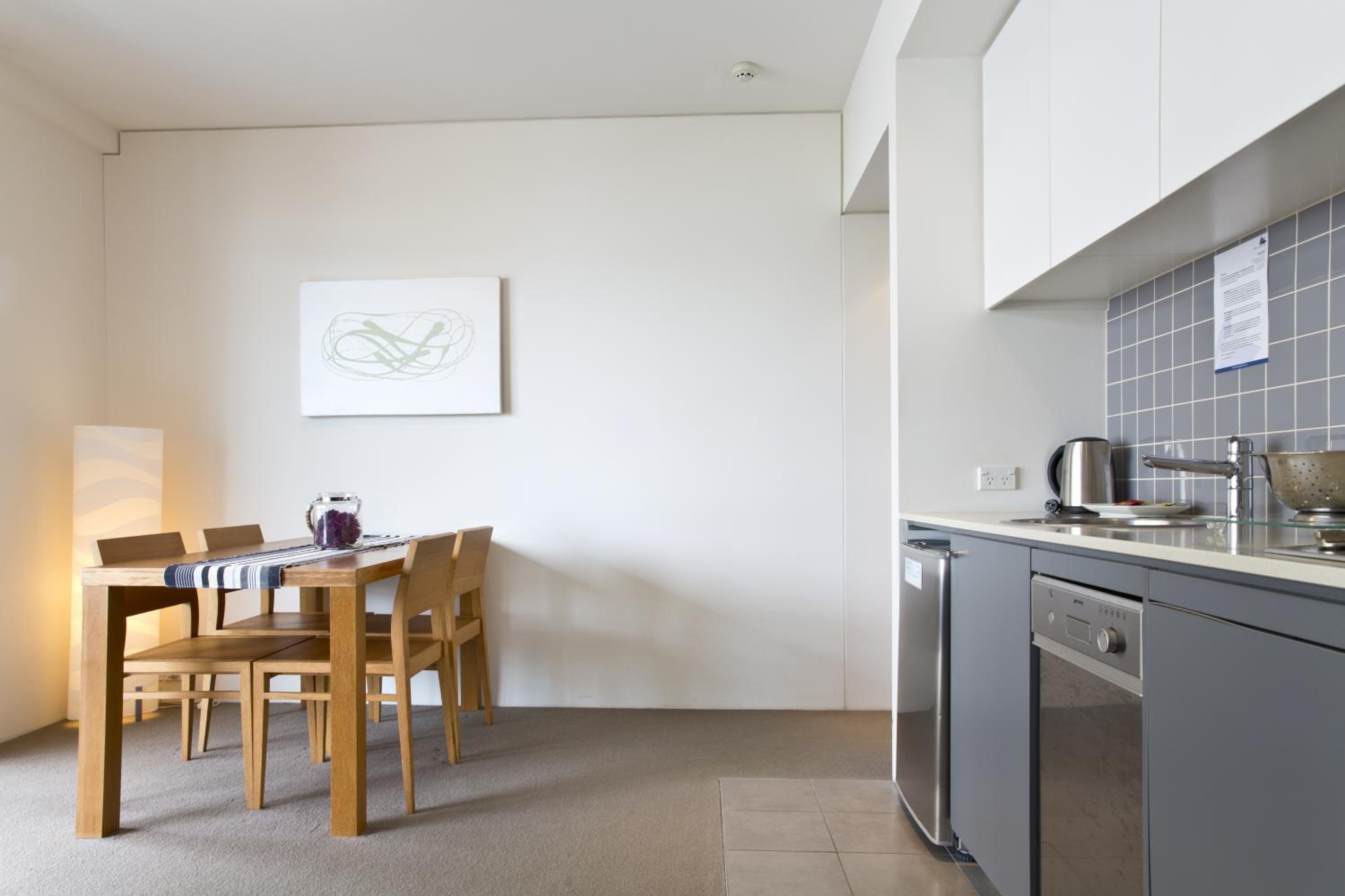 One-Bedroom Apartment with Garden View - Photo 22