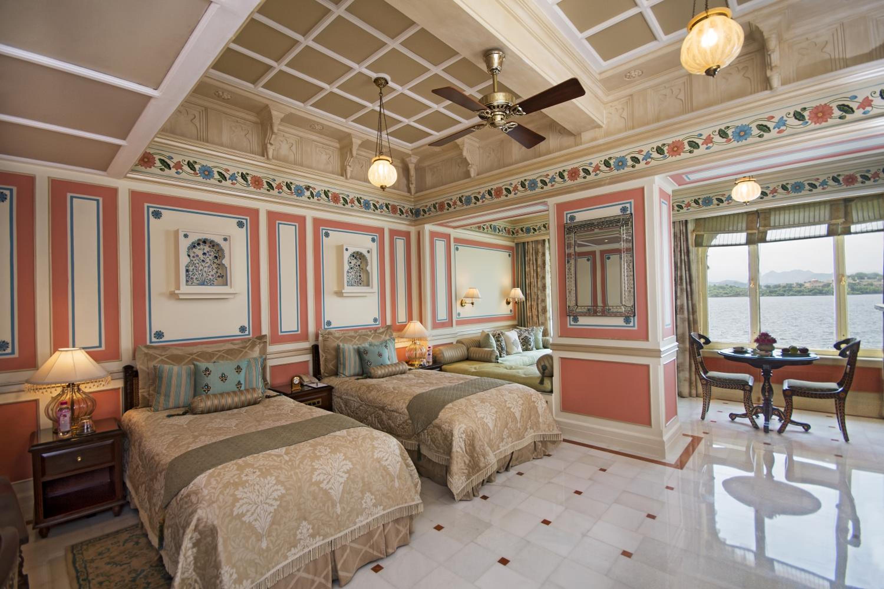 Palace Double Room with Lake View - Photo 1