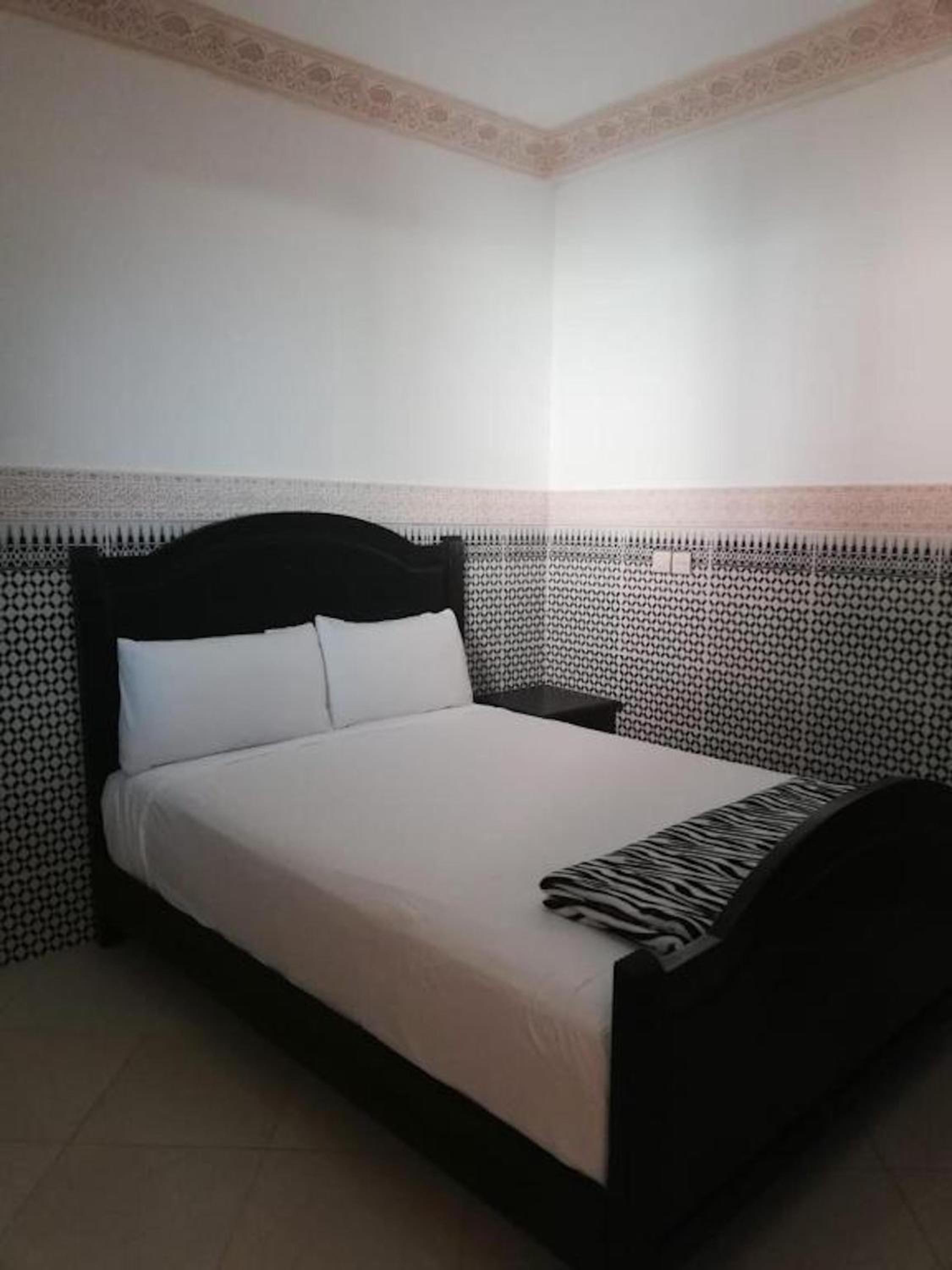 Economy Double Room - Photo 5