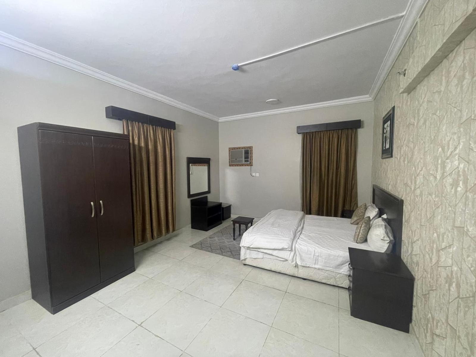 Deluxe Family Suite