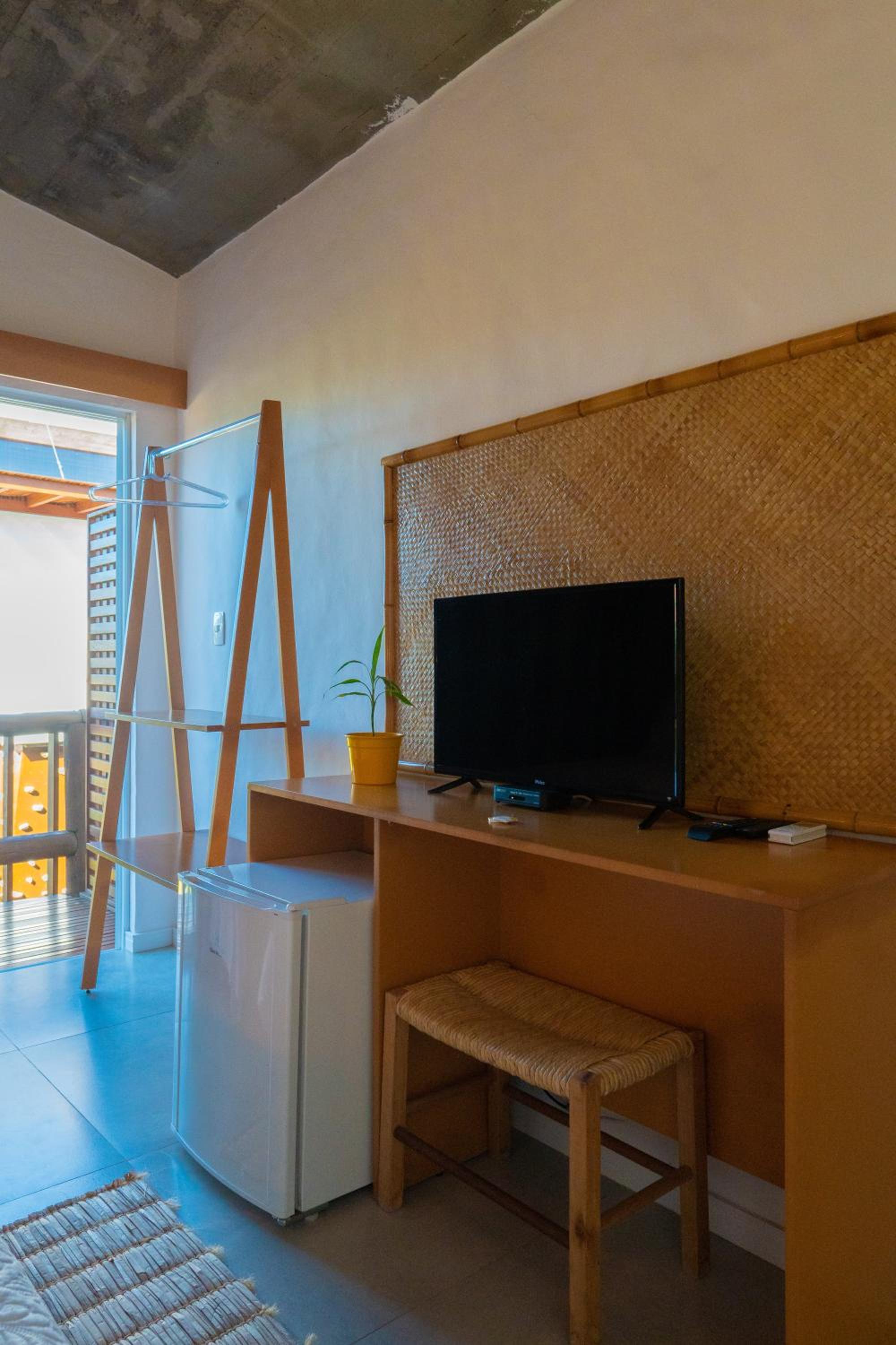 Double Room with Patio - Photo 3