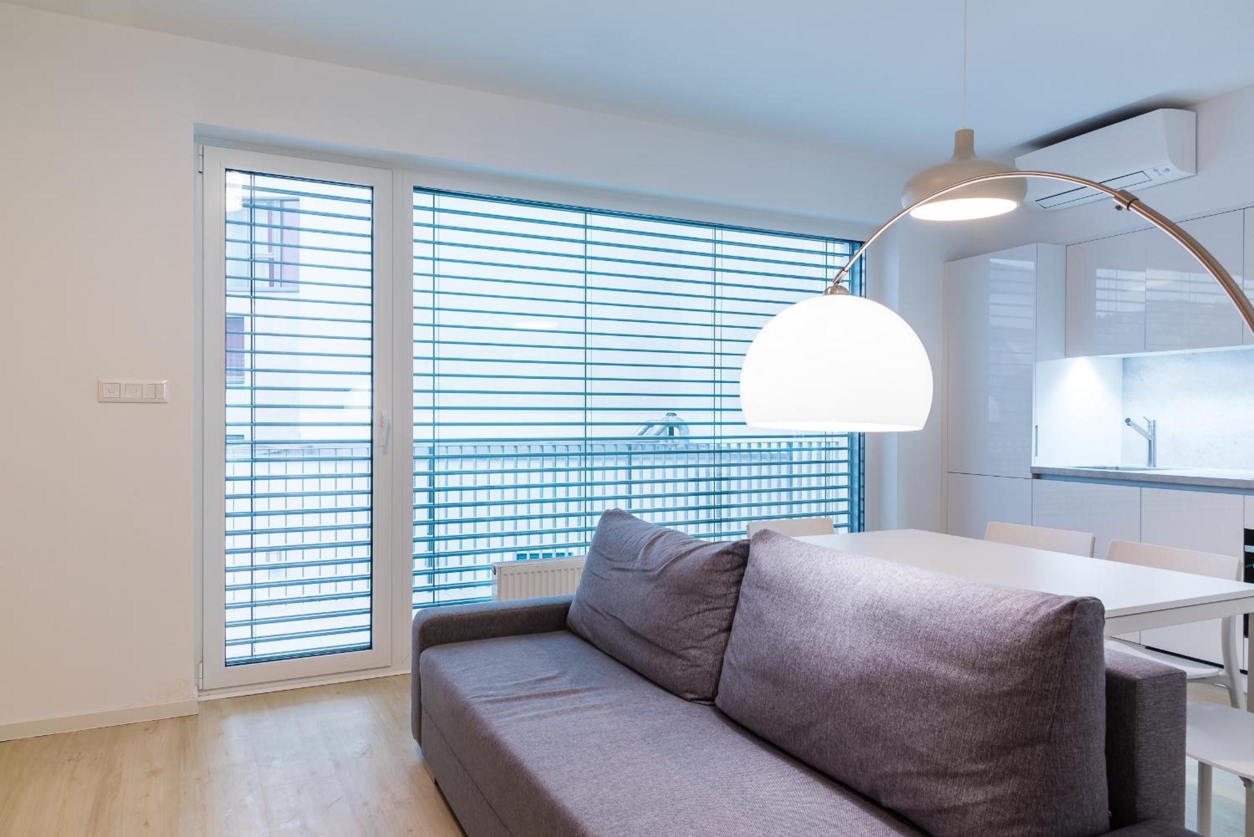 Studio with Balcony and Air Conditioning - Photo 21