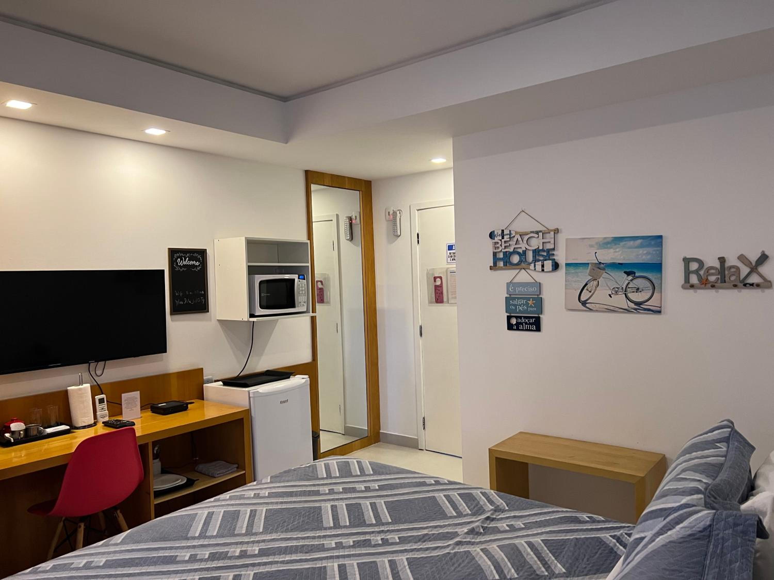 Deluxe Suite with Sea View