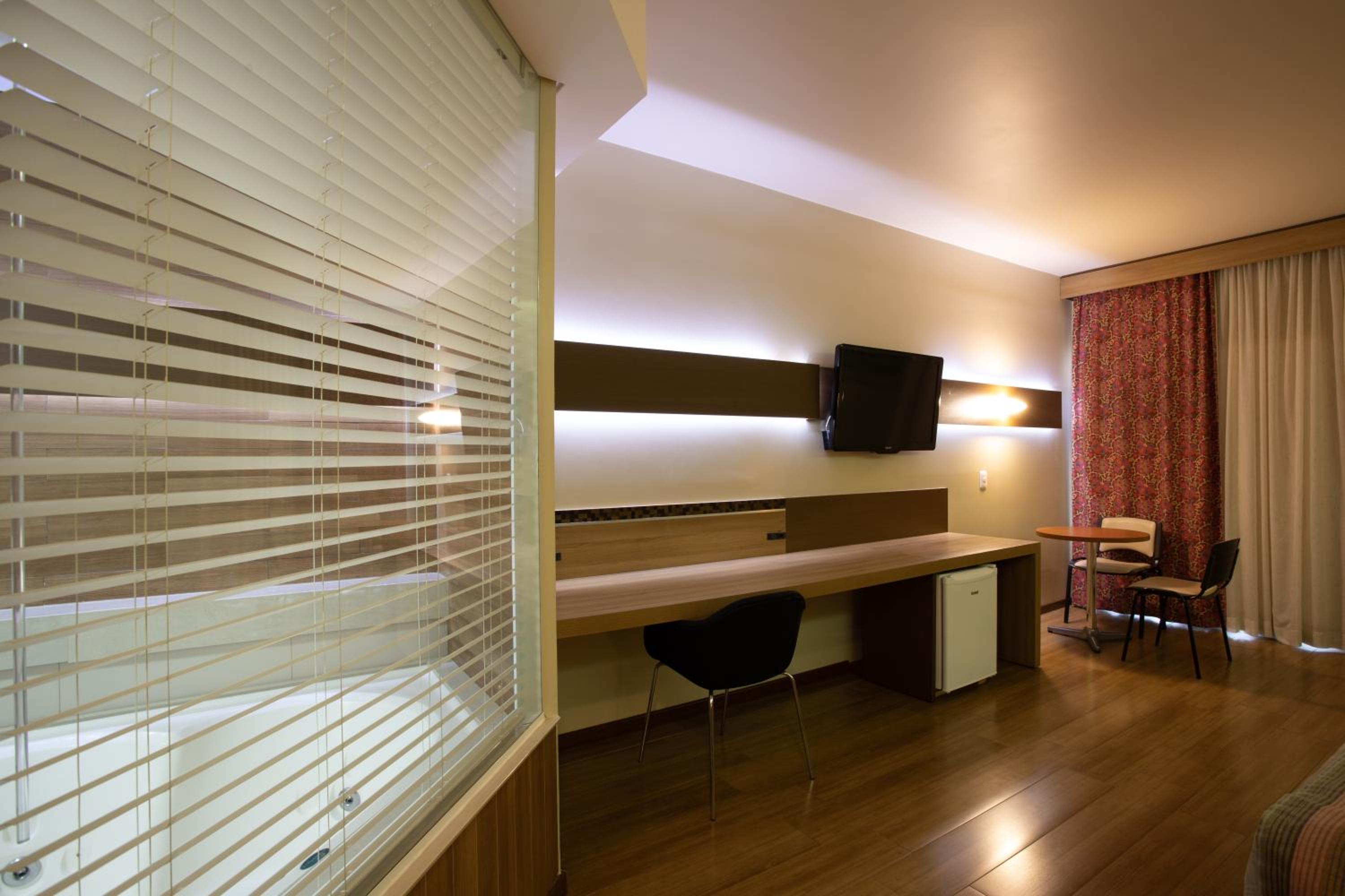 Suite with Garden View - Photo 7