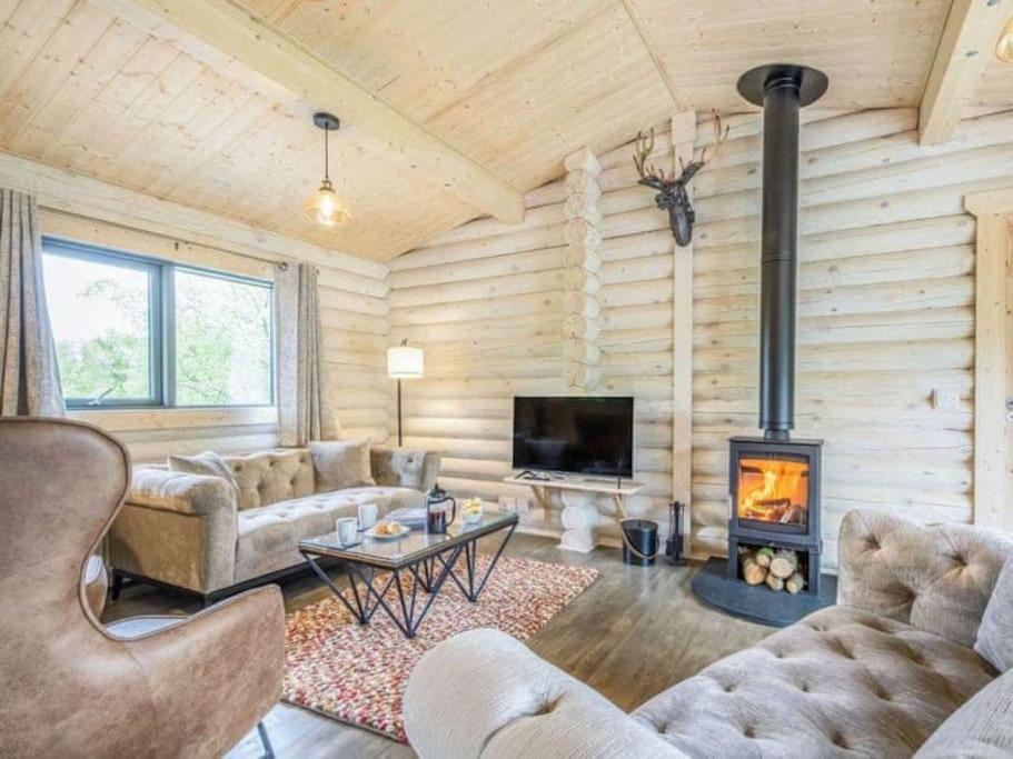 Three-Bedroom Chalet photo 1