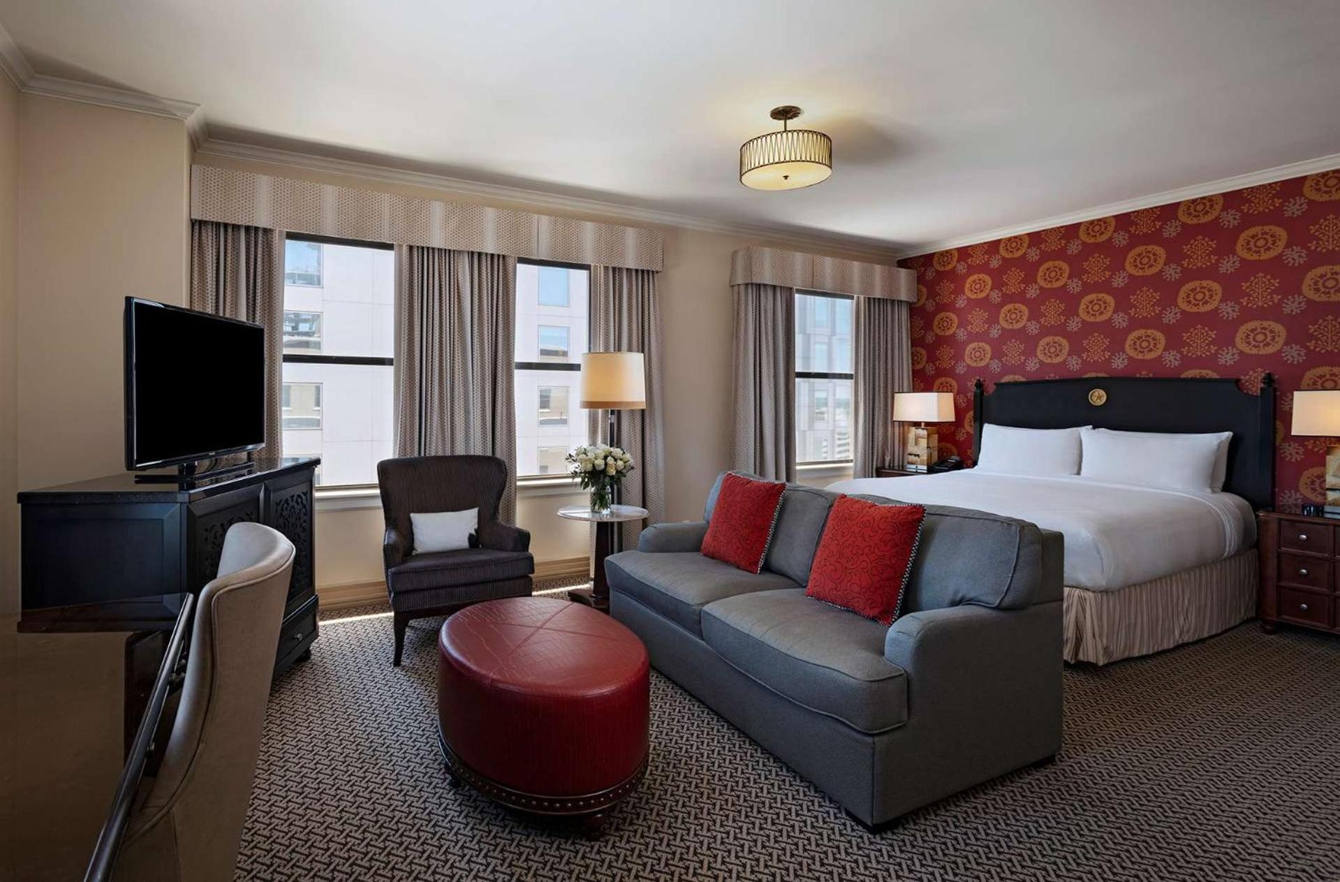 Preferred King Room - Photo 4