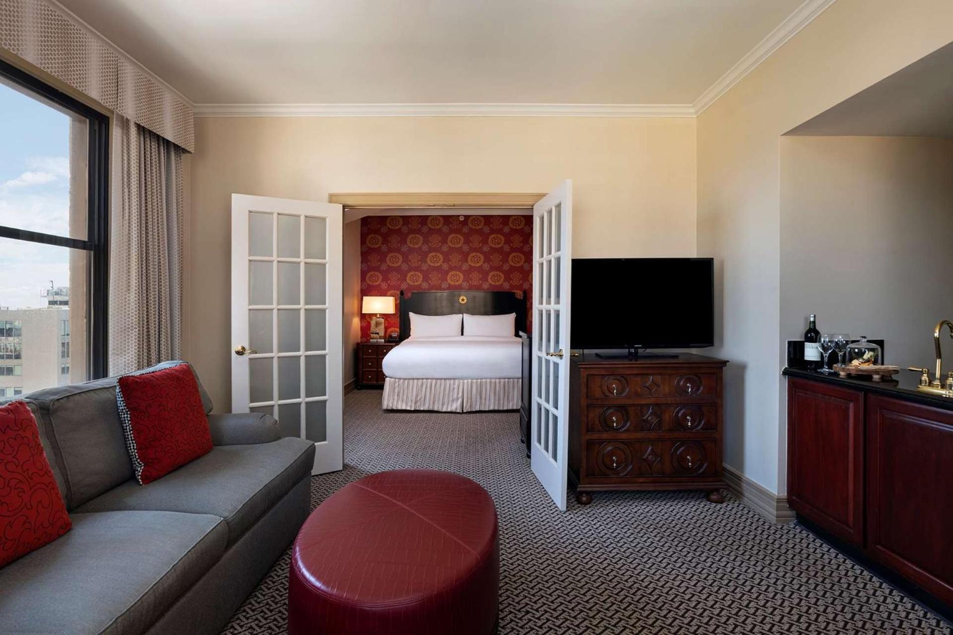 One-Bedroom King Suite - Photo 1