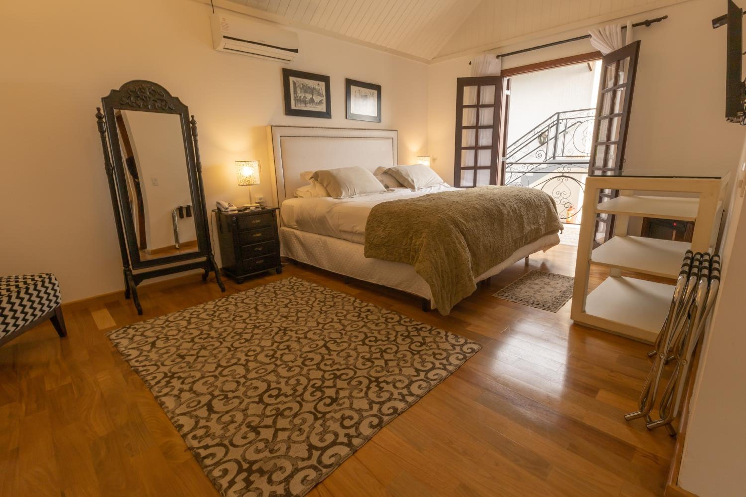 King Room