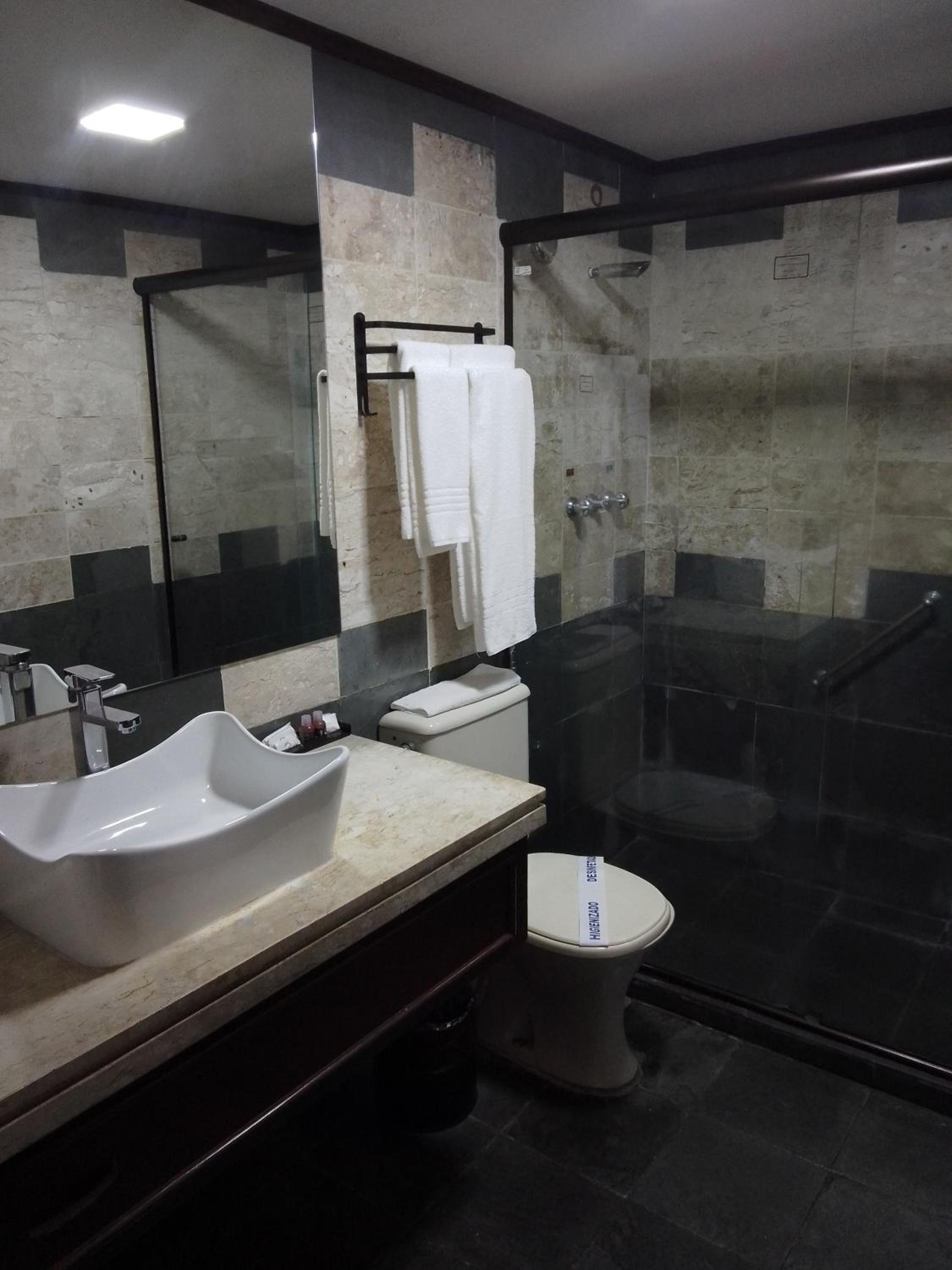 Executive Room with two single beds photo 3