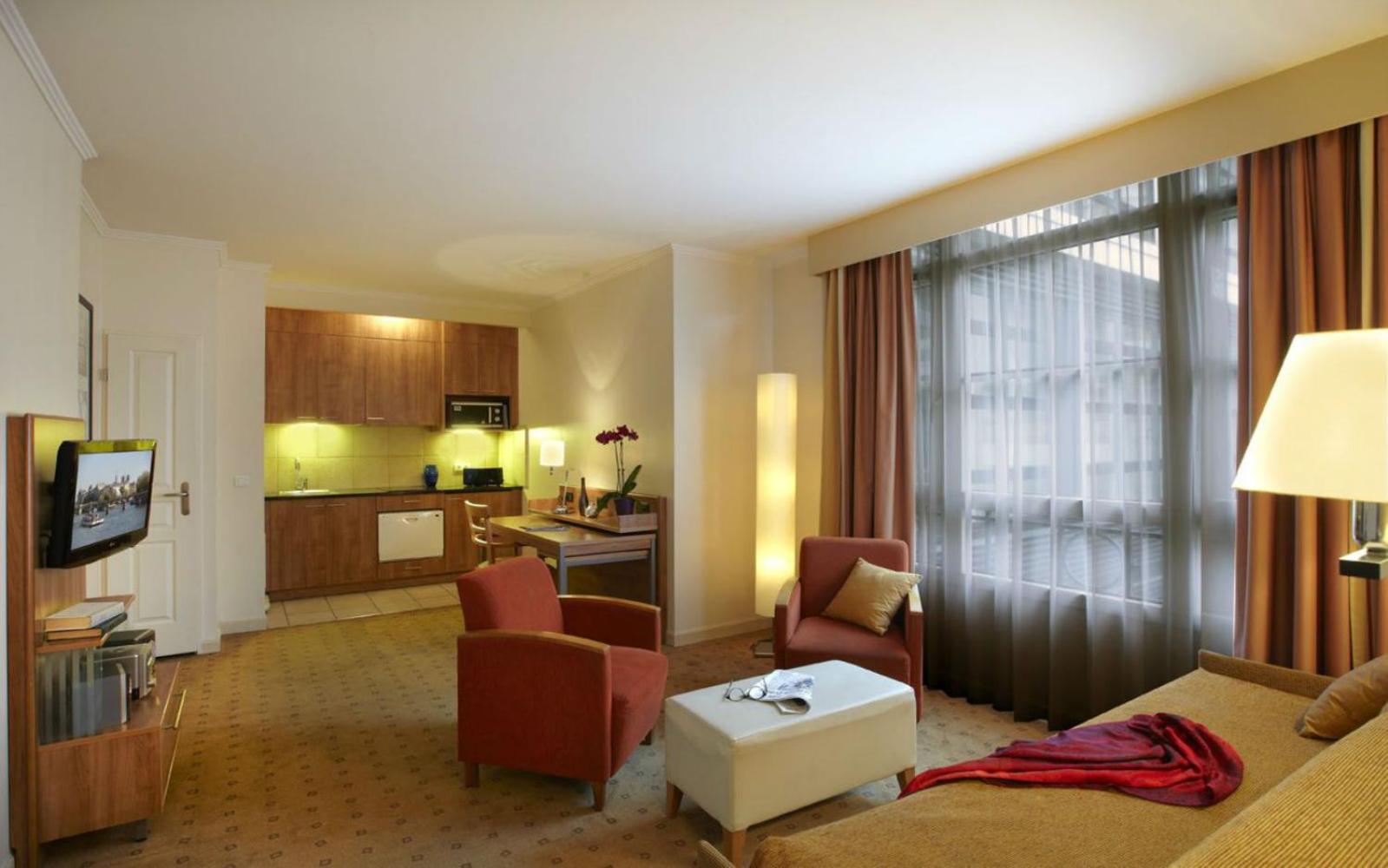 Apartment (4 Adults) - Photo 4