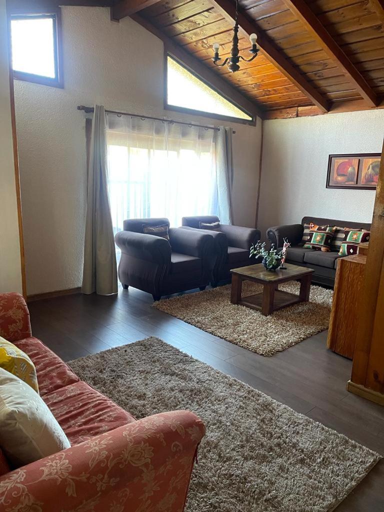 Three-Bedroom House photo 1