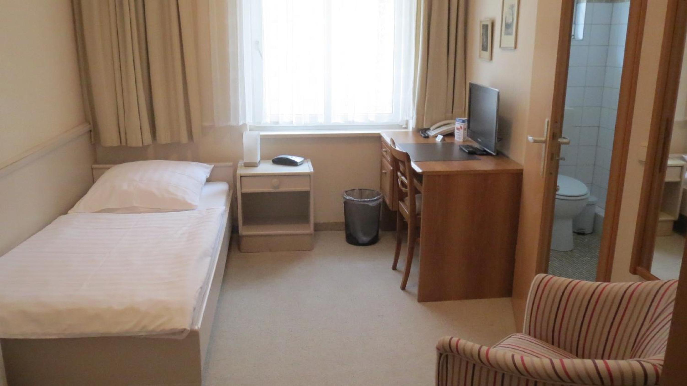 Single Room photo 3