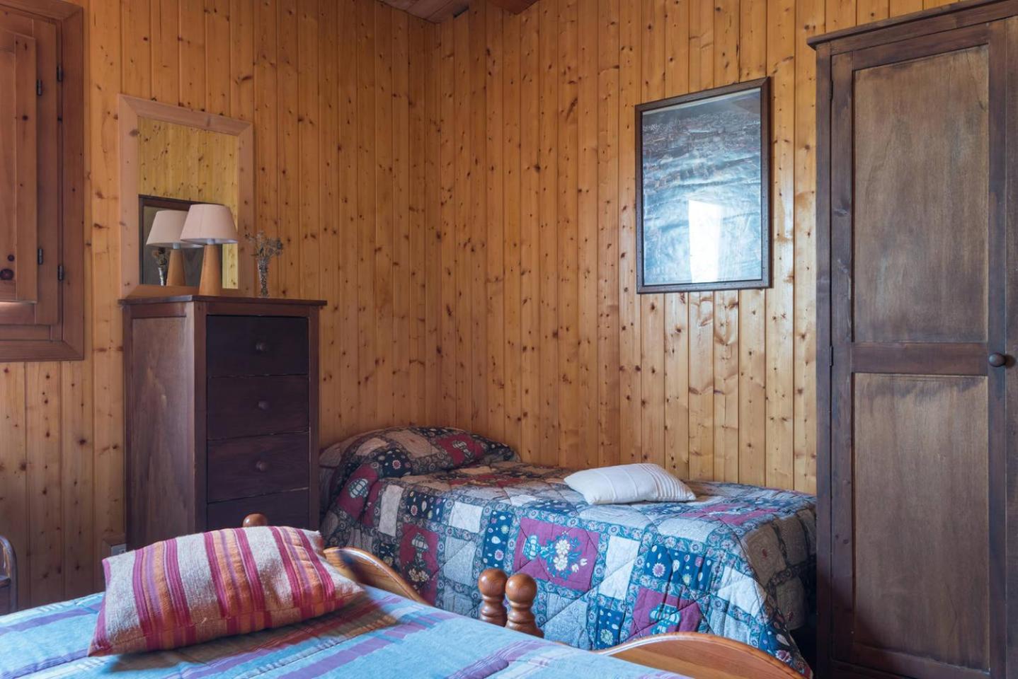 Standard Cottage