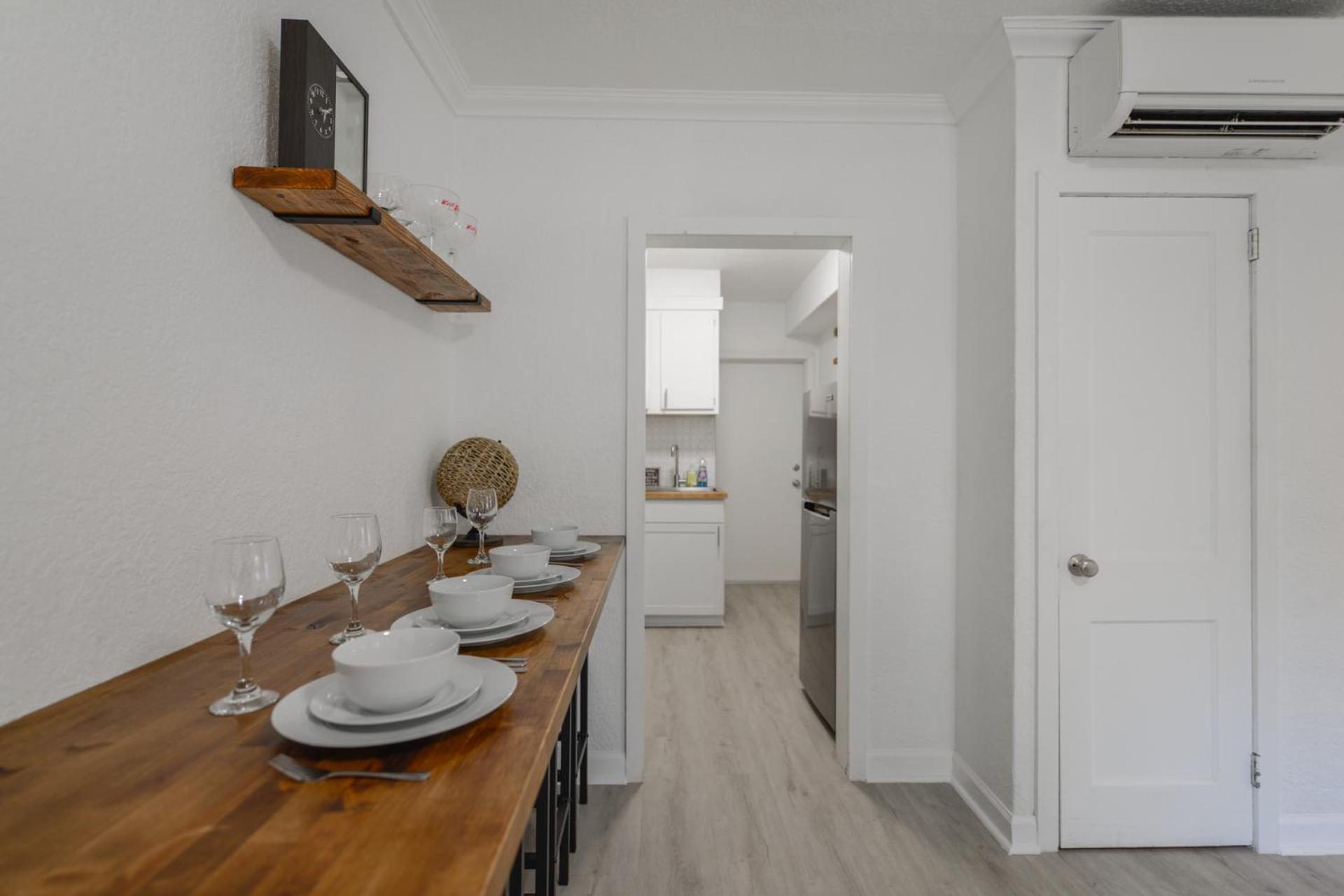 Two-Bedroom Apartment - Photo 22