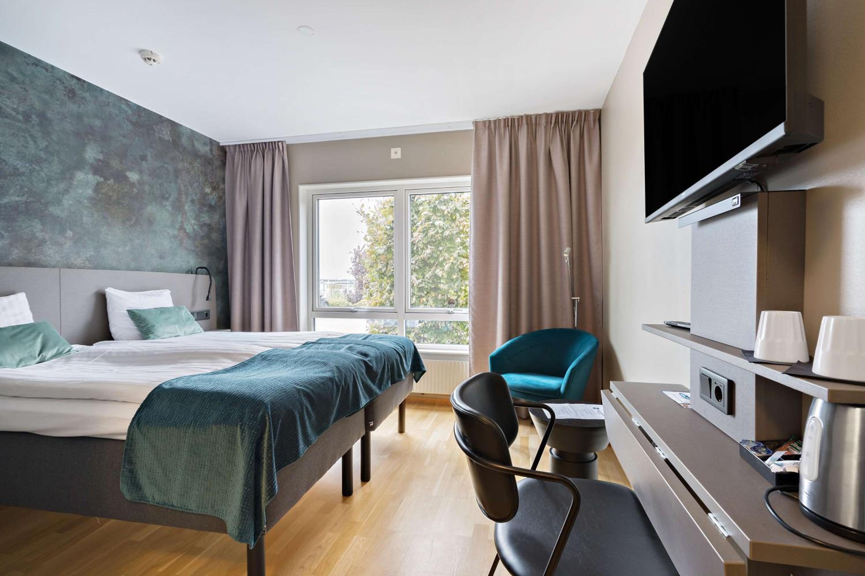 Standard King Room - Photo 1