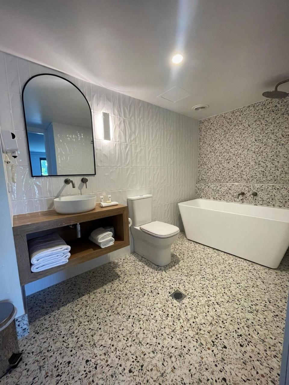 One-Bedroom Apartment with Spa Bath photo 3