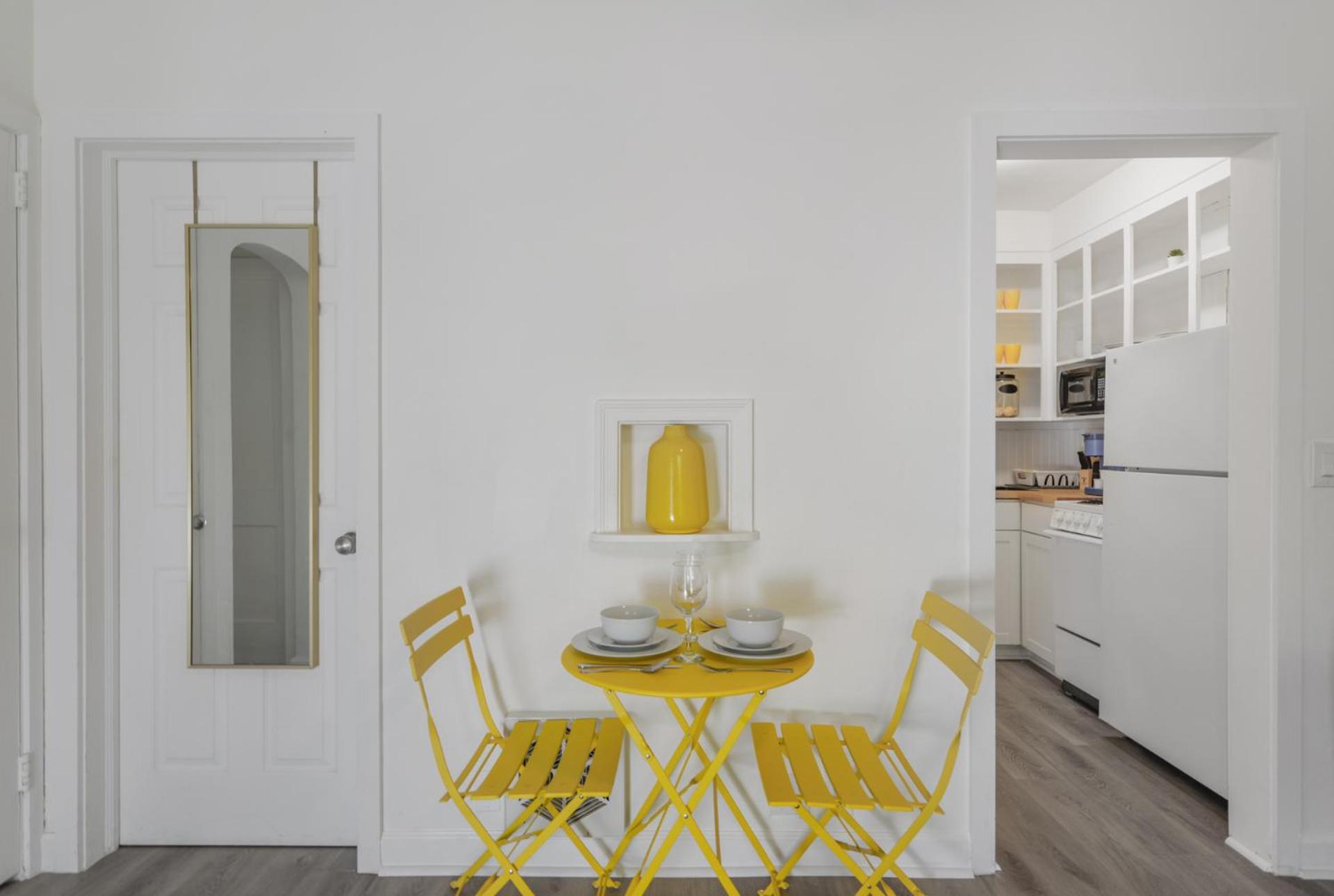 One-Bedroom Apartment - Photo 13