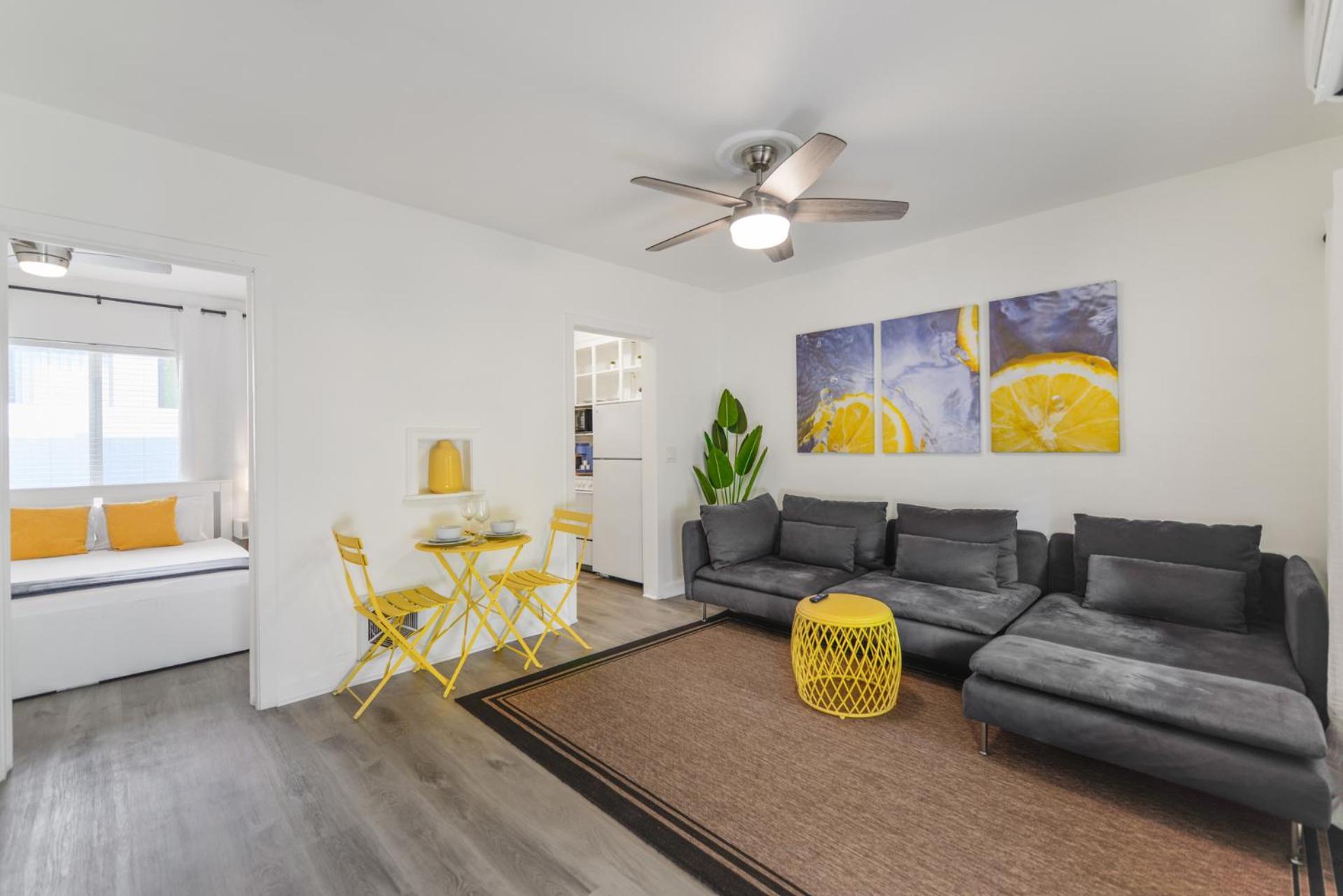 One-Bedroom Apartment - Photo 1