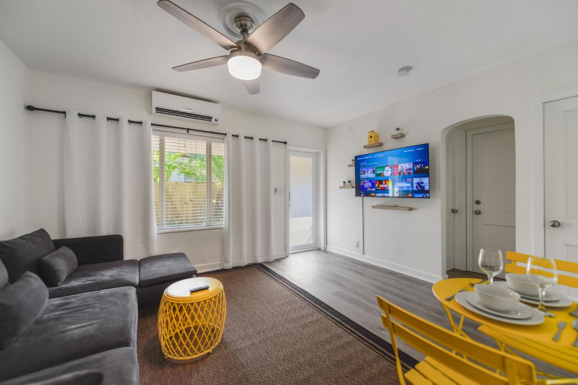 One-Bedroom Apartment - Photo 14