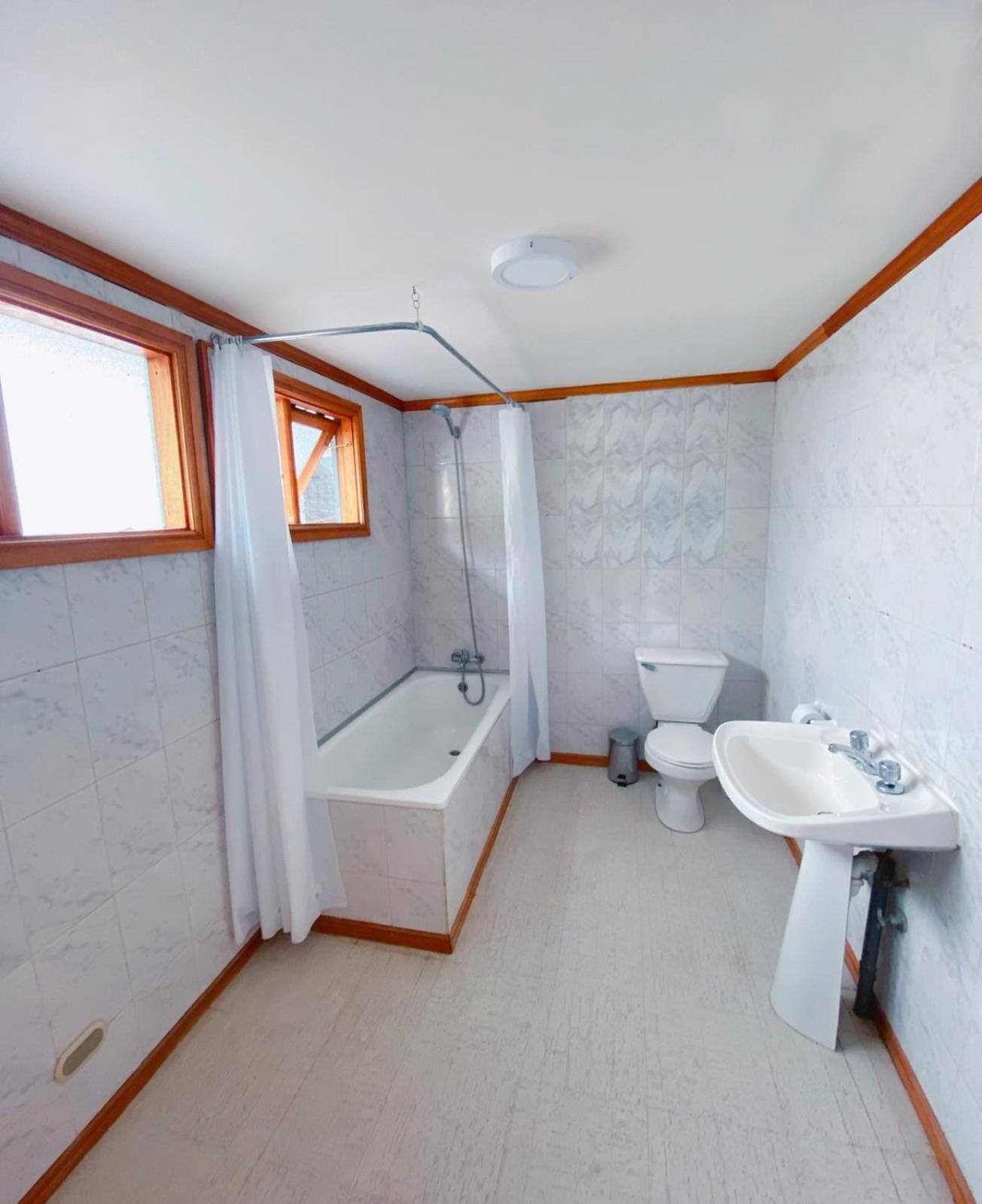 Family Room With Private Bathroom photo 3