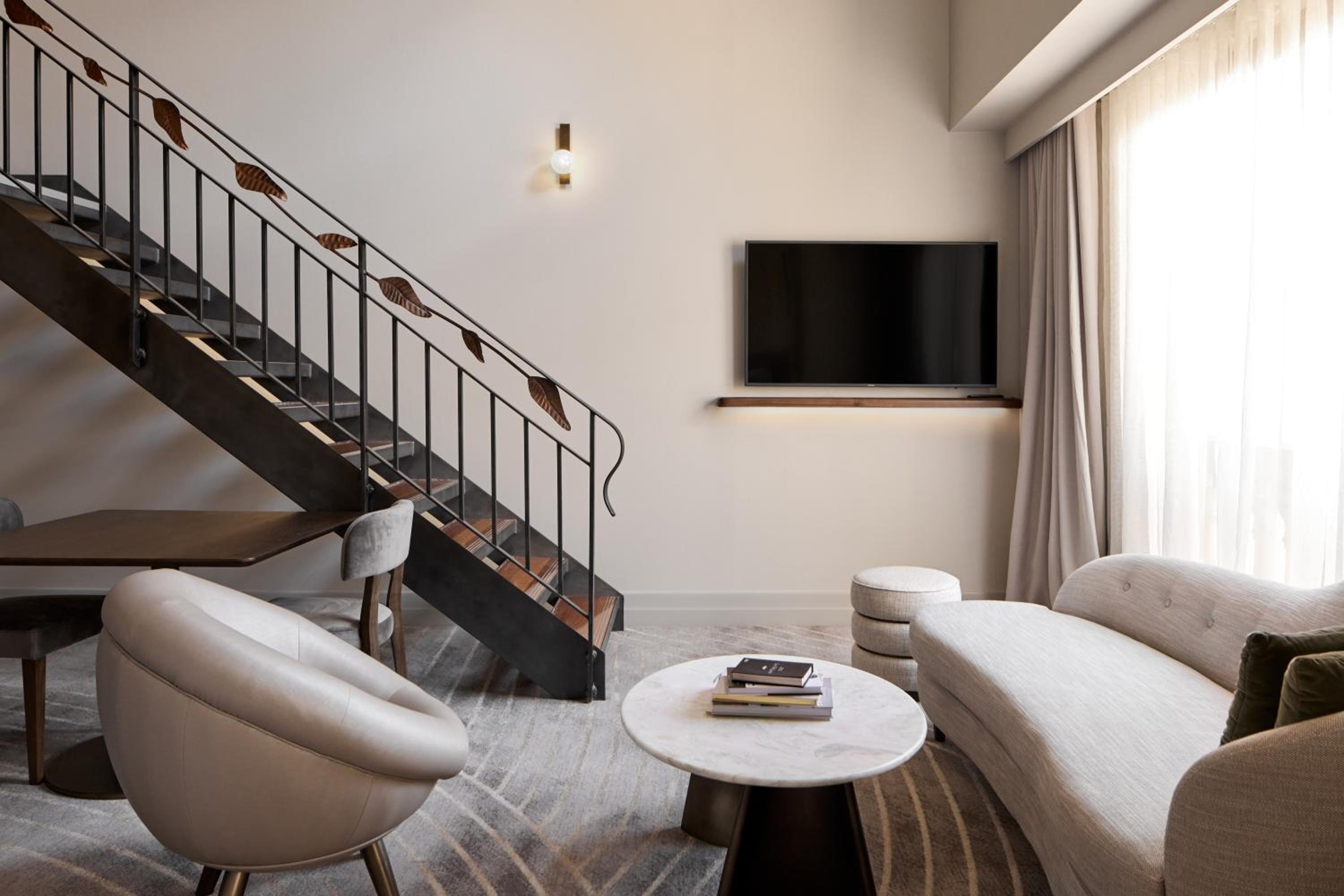 New York Style' Loft Suite with King Bed - Photo 9