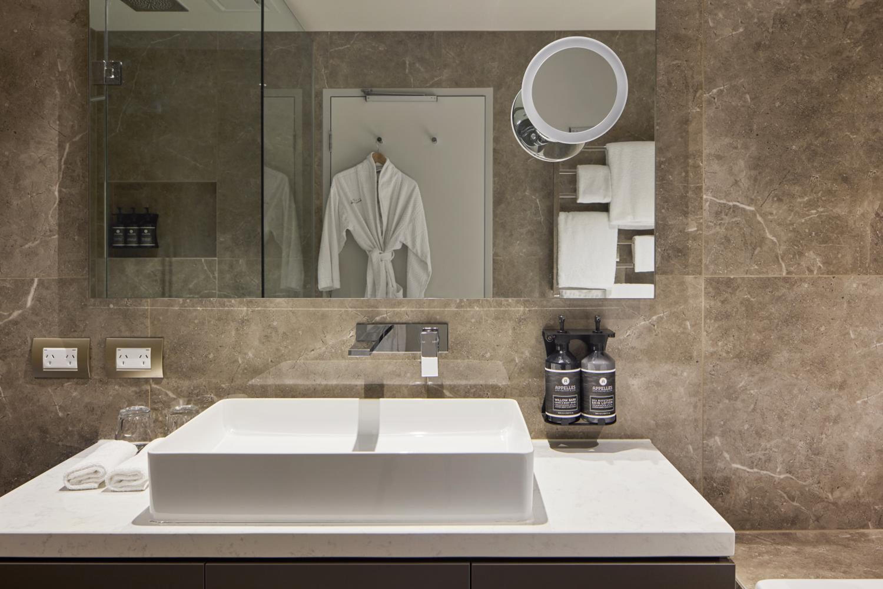 North Terrace Studio Suite - Photo 4
