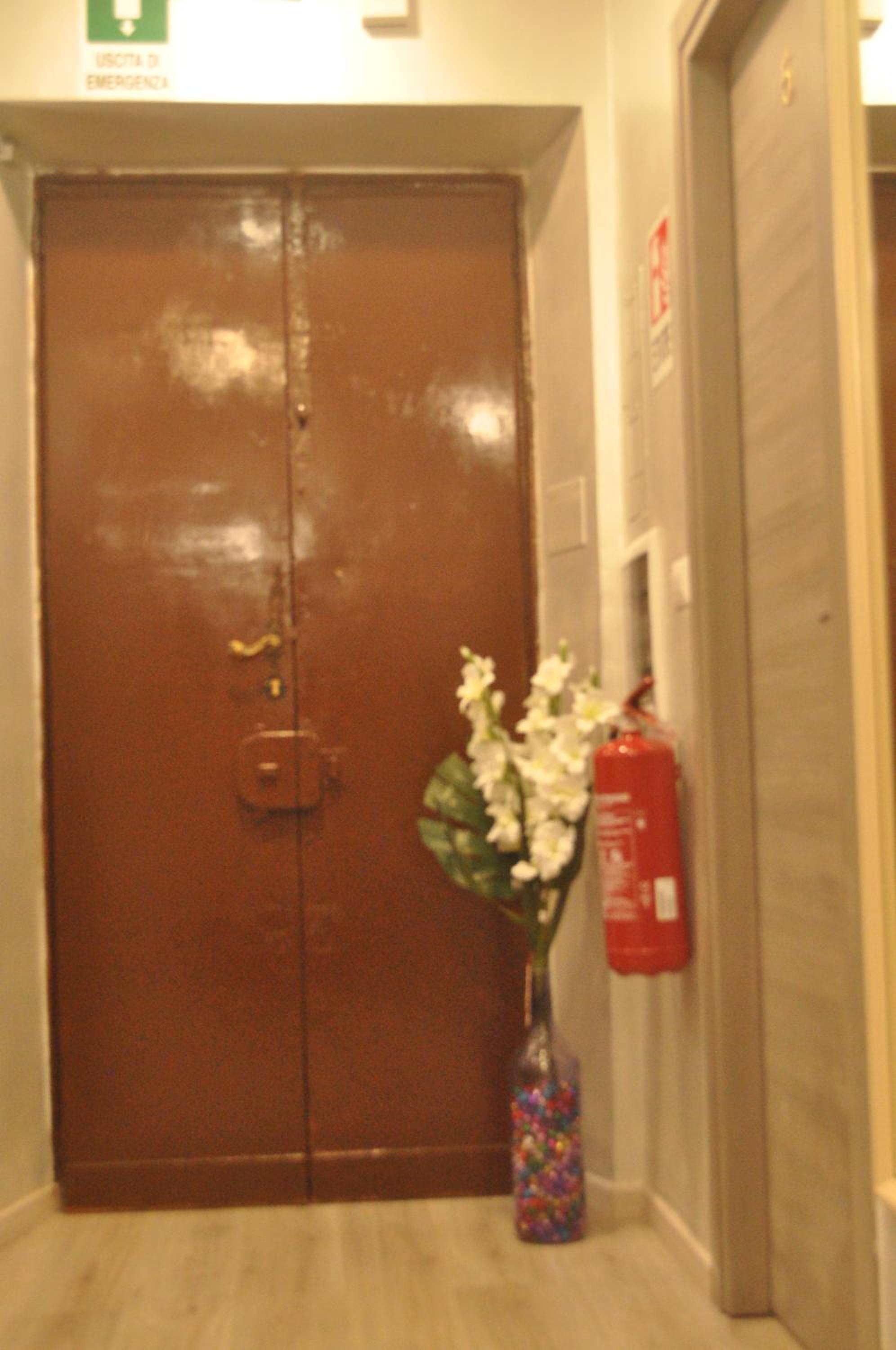 Deluxe Single Room with Balcony photo 3