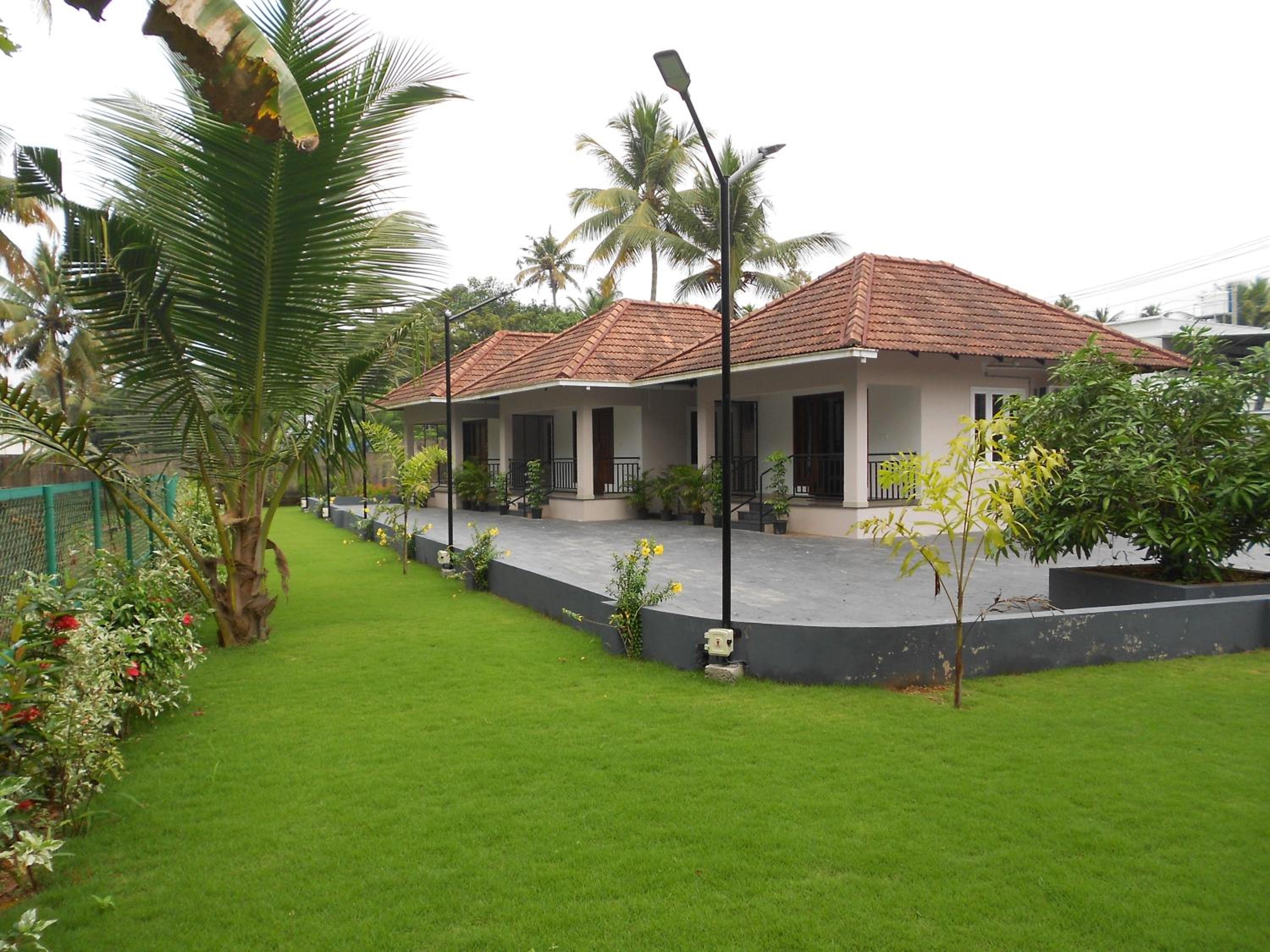Deluxe Double Room with Extra Bed photo 2