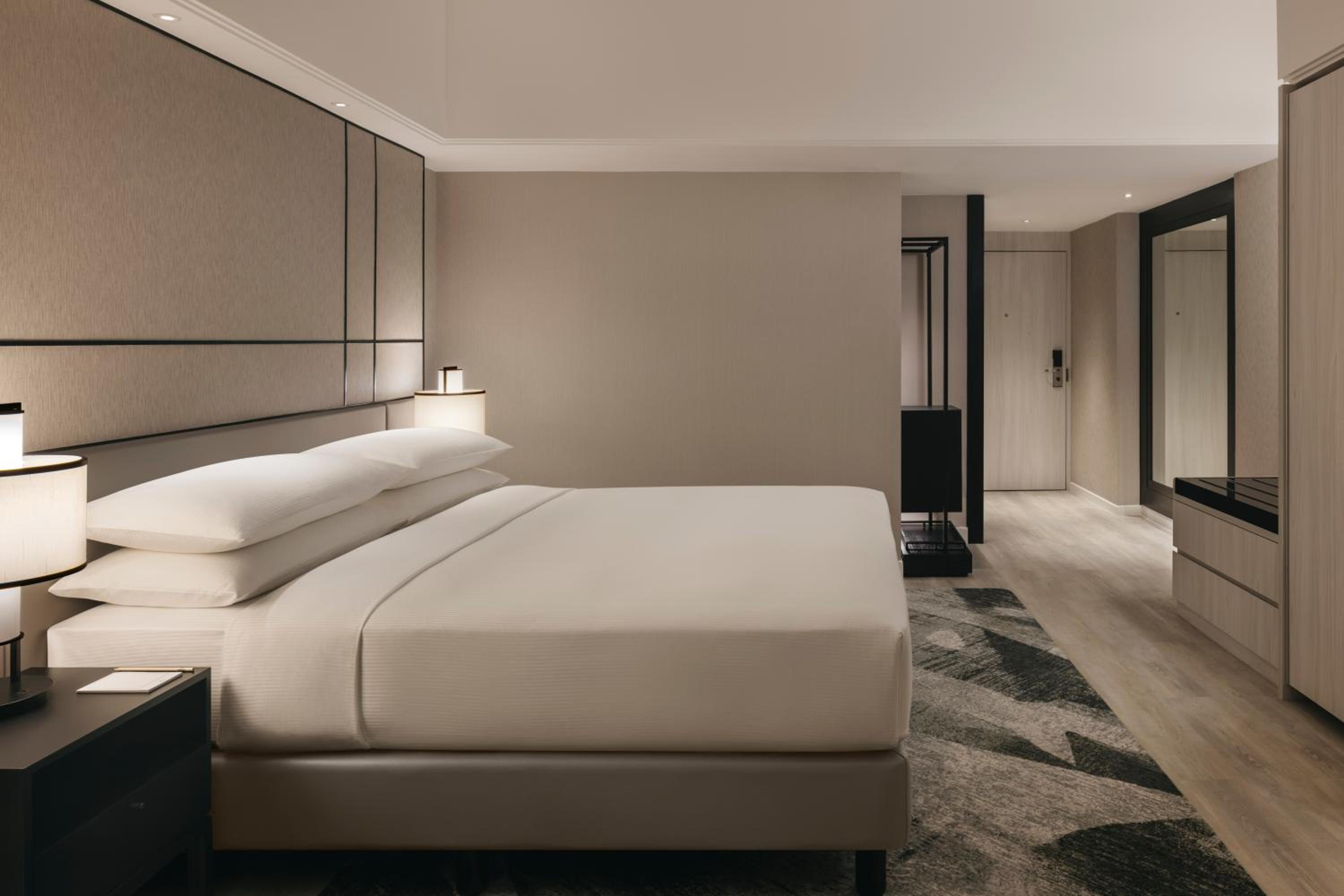 King Room - Mobility Accessible