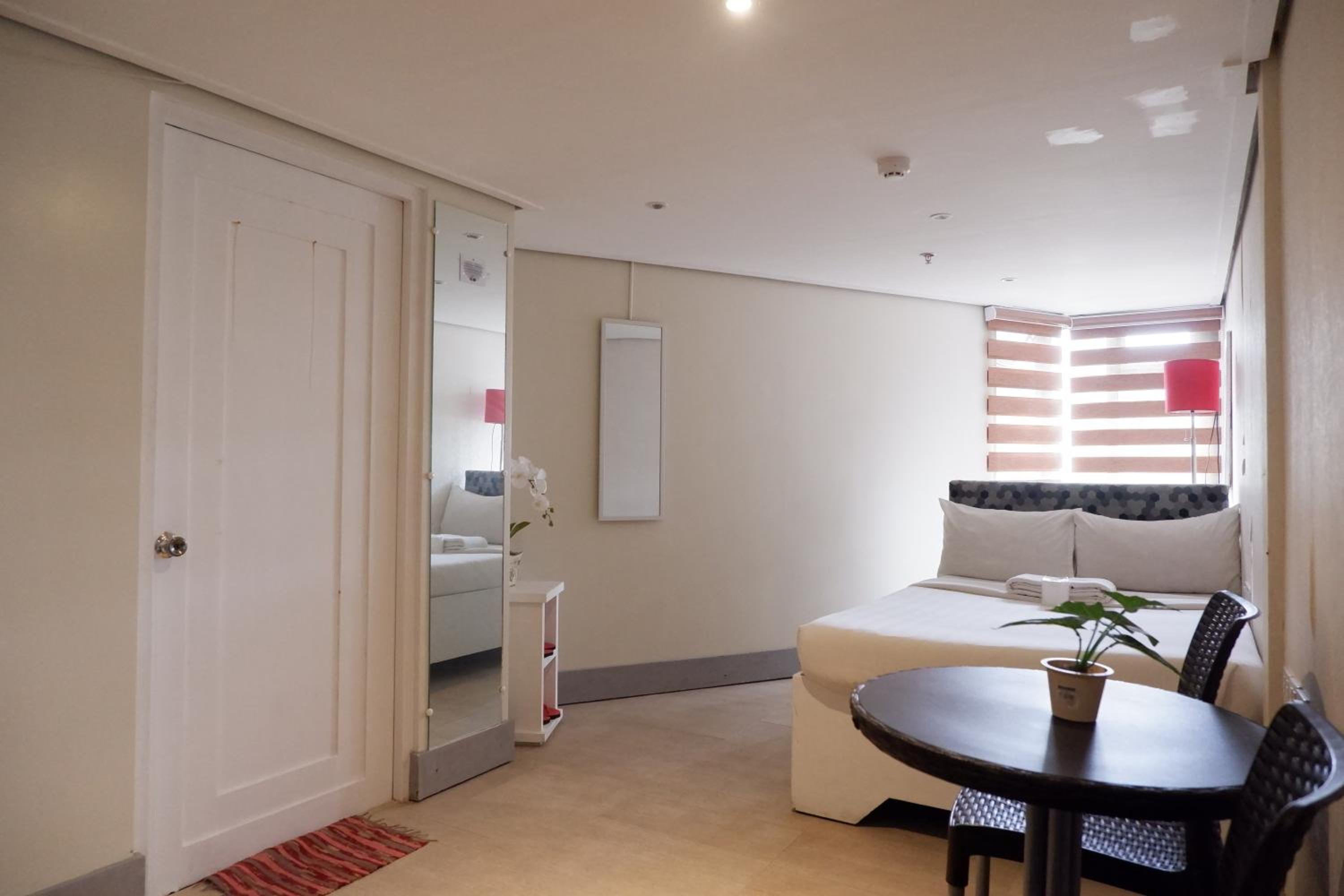 Deluxe Double Room - Photo 7