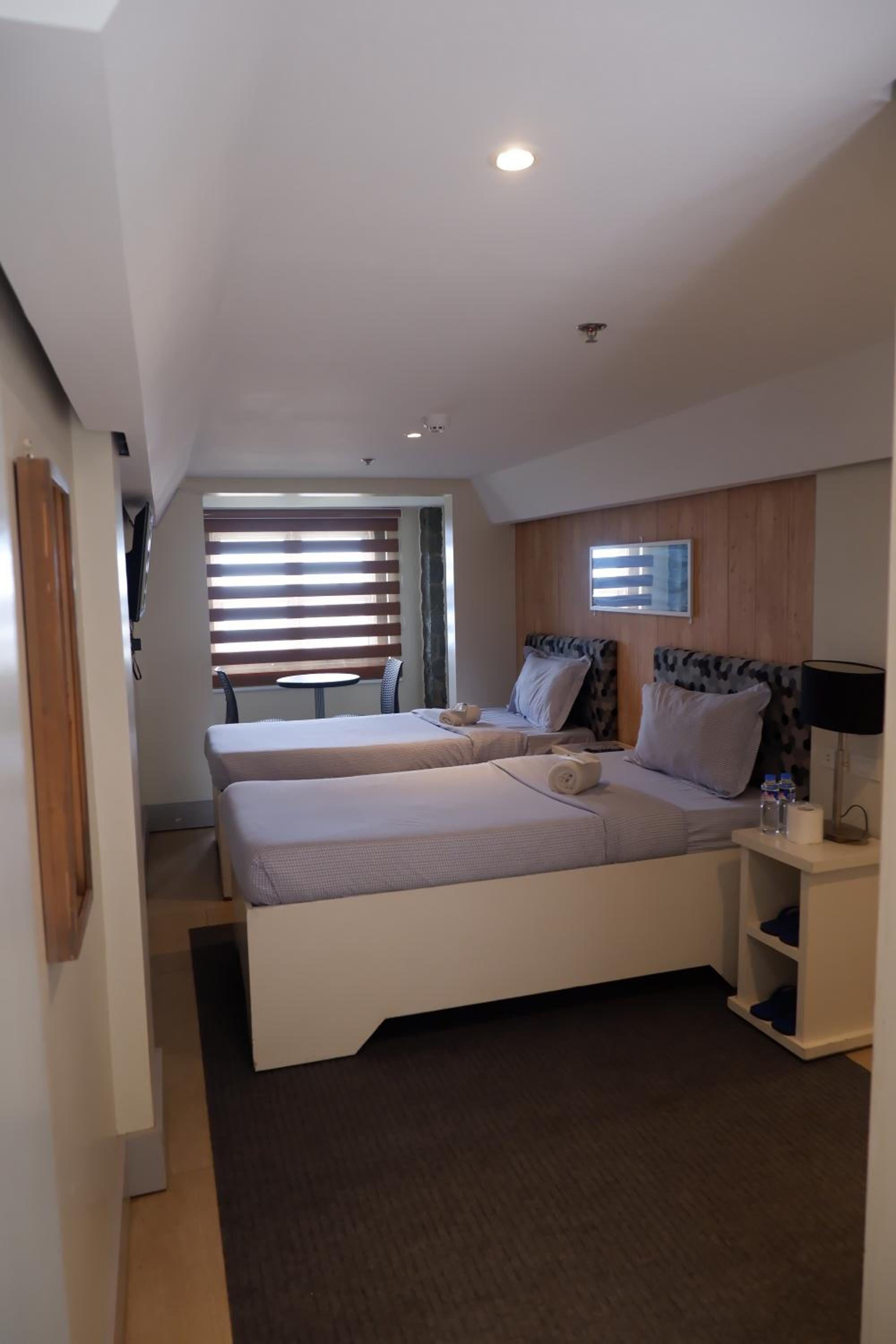 Deluxe Twin Room - Photo 2