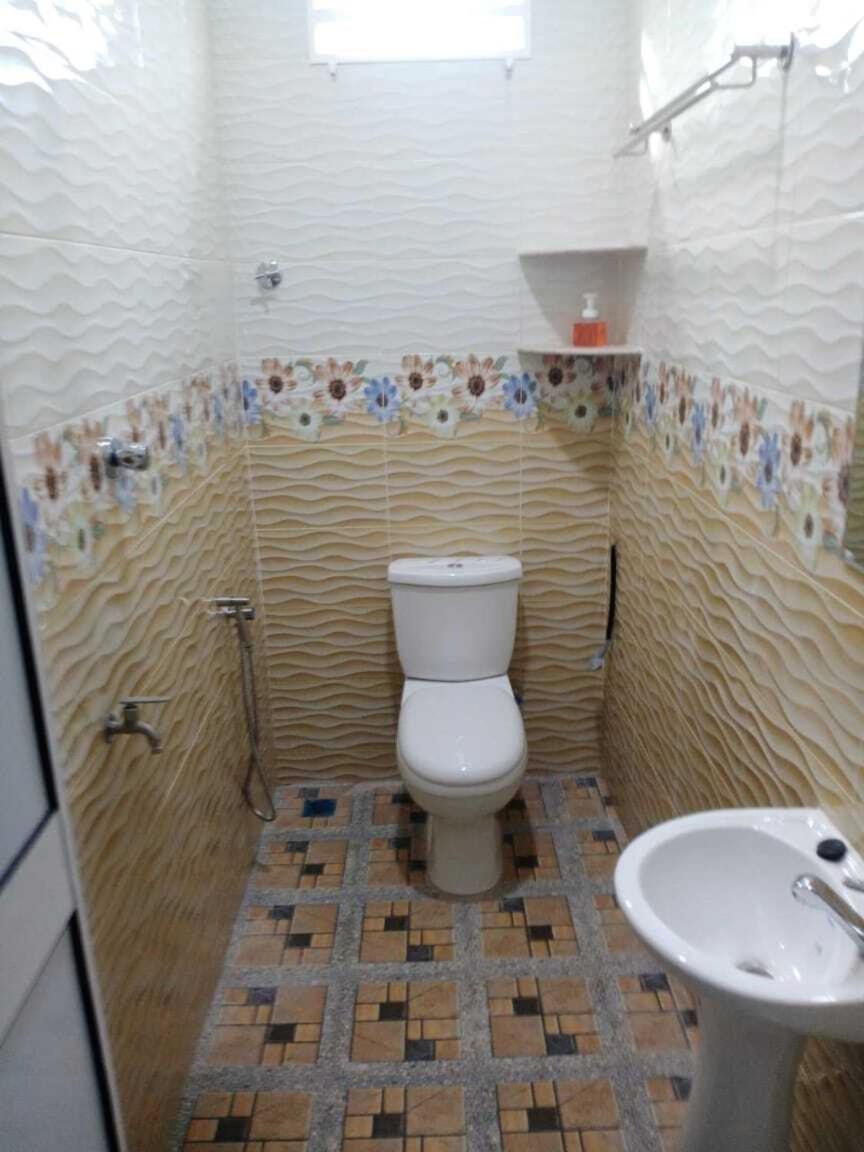 Three-Bedroom House photo 3