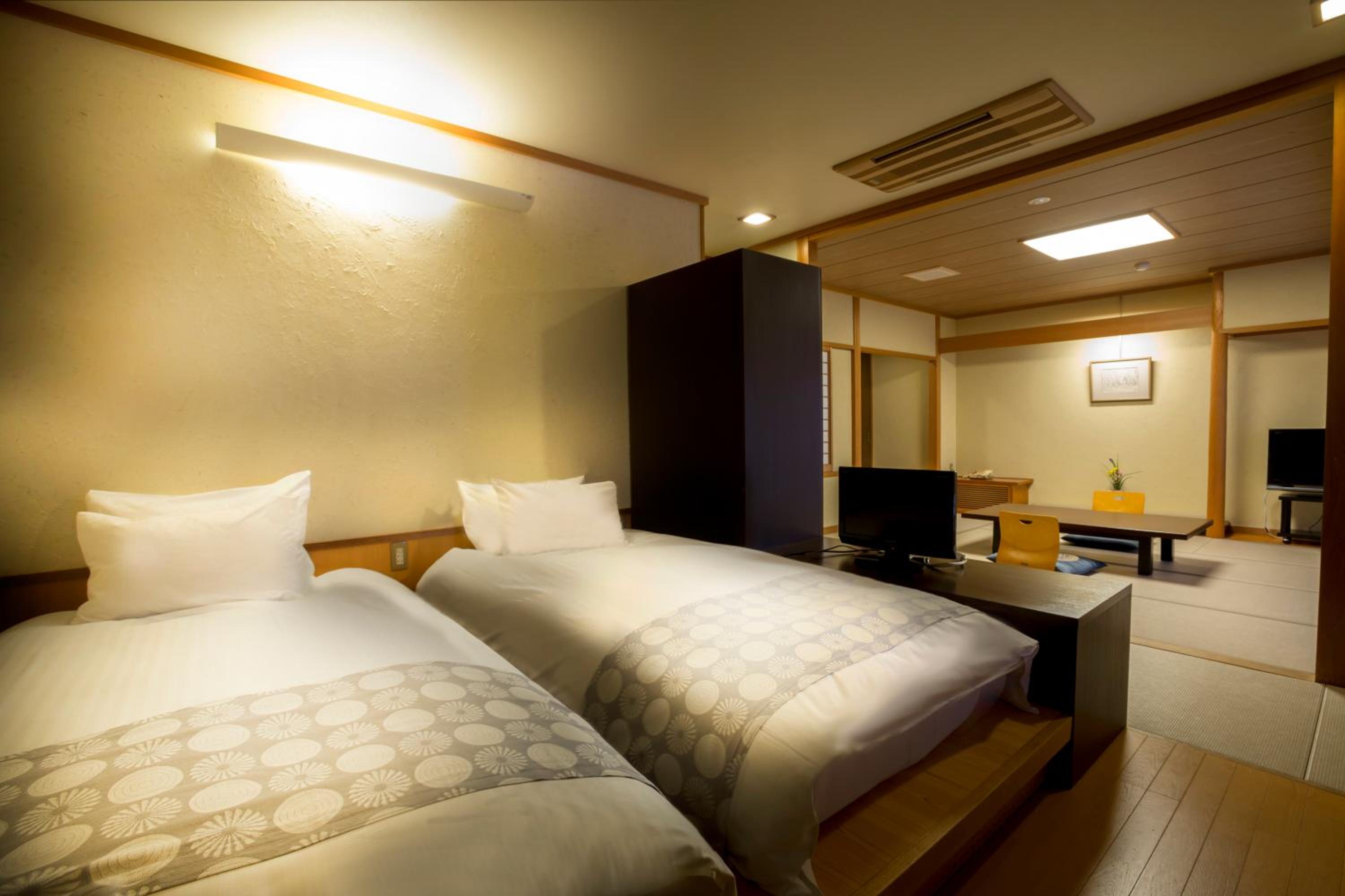 Standard Twin Room with Sea View photo 3
