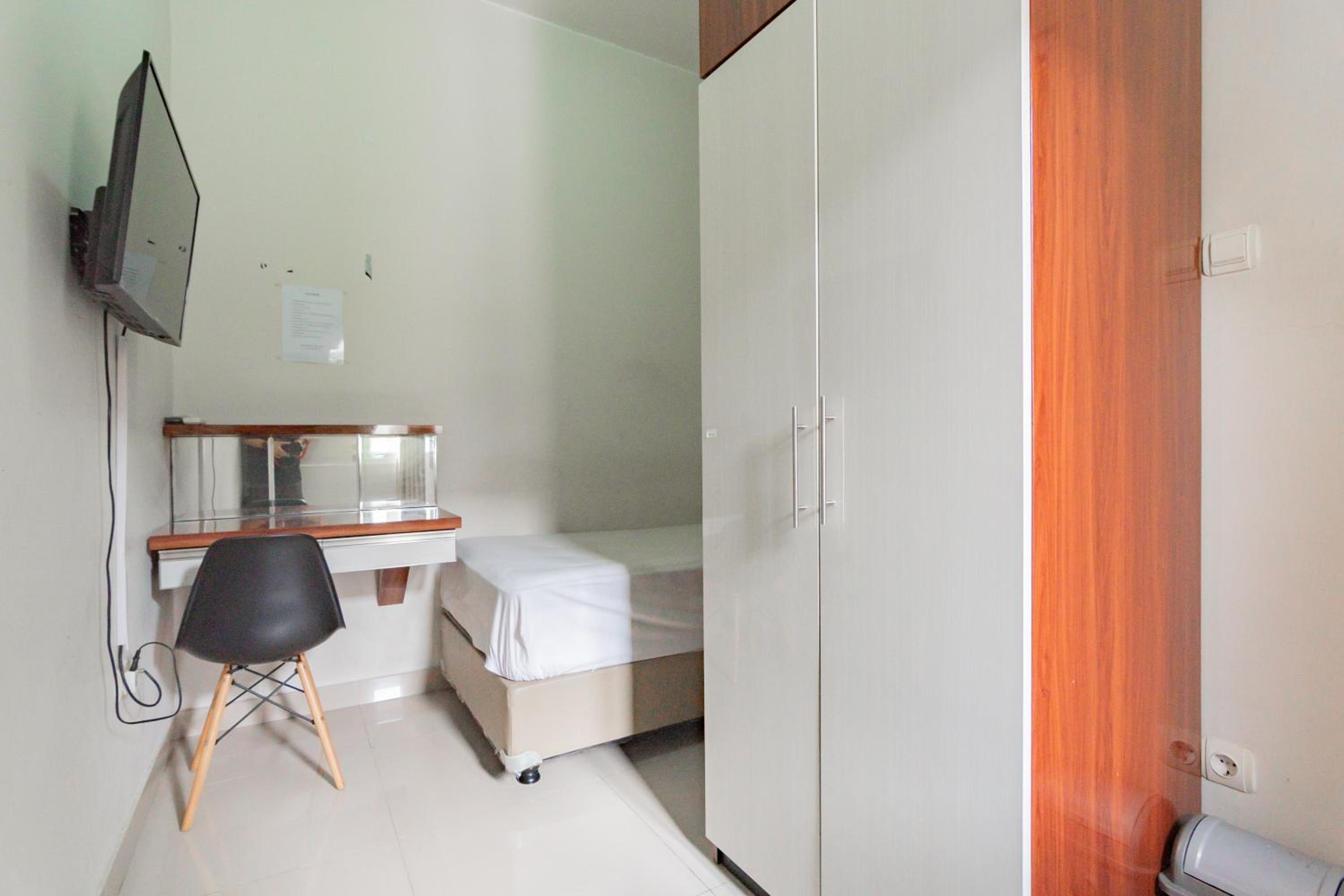 Single Room photo 2
