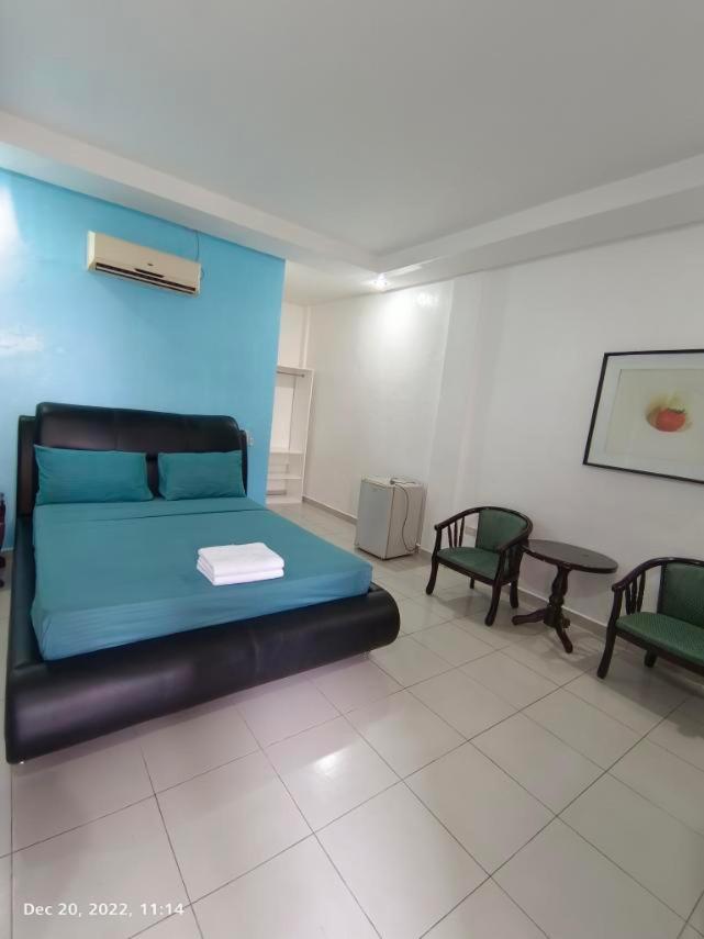 Deluxe King Room photo 1