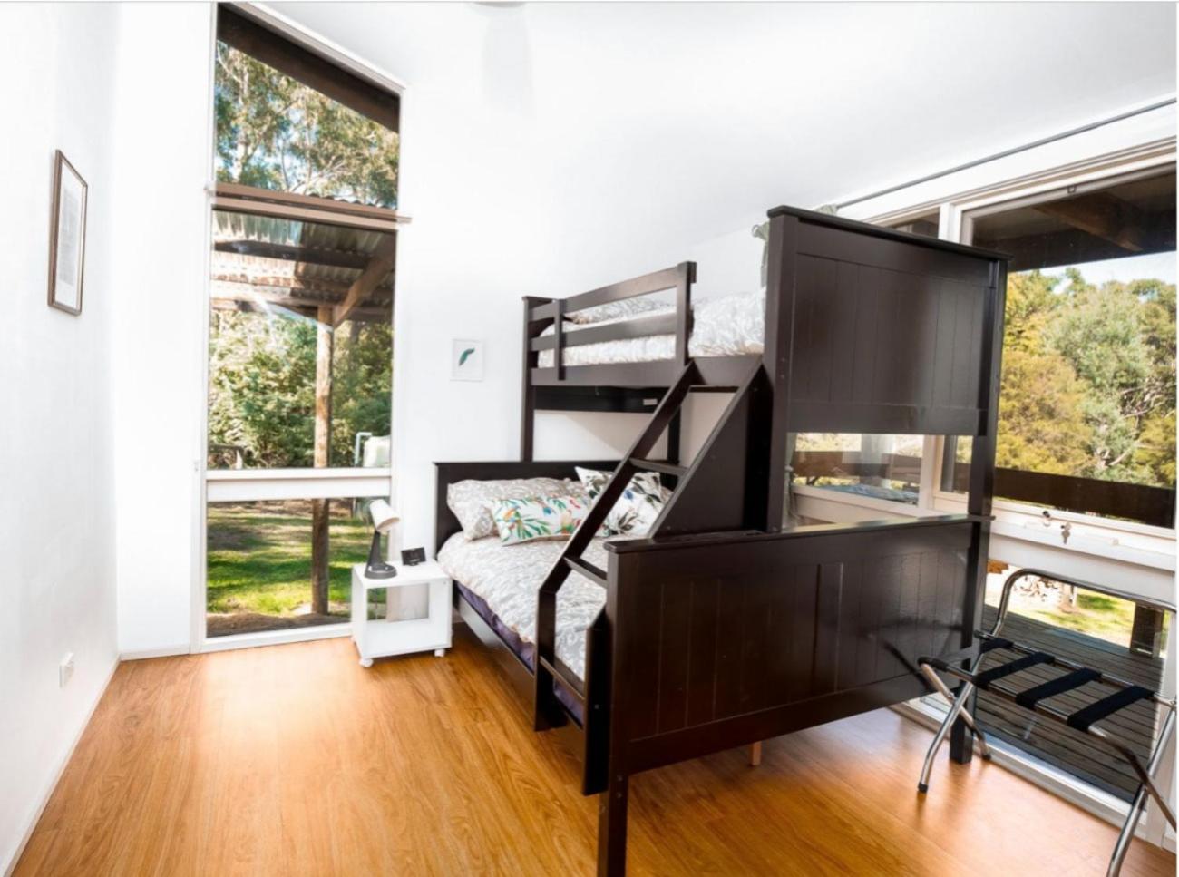 Two-Bedroom House photo 3
