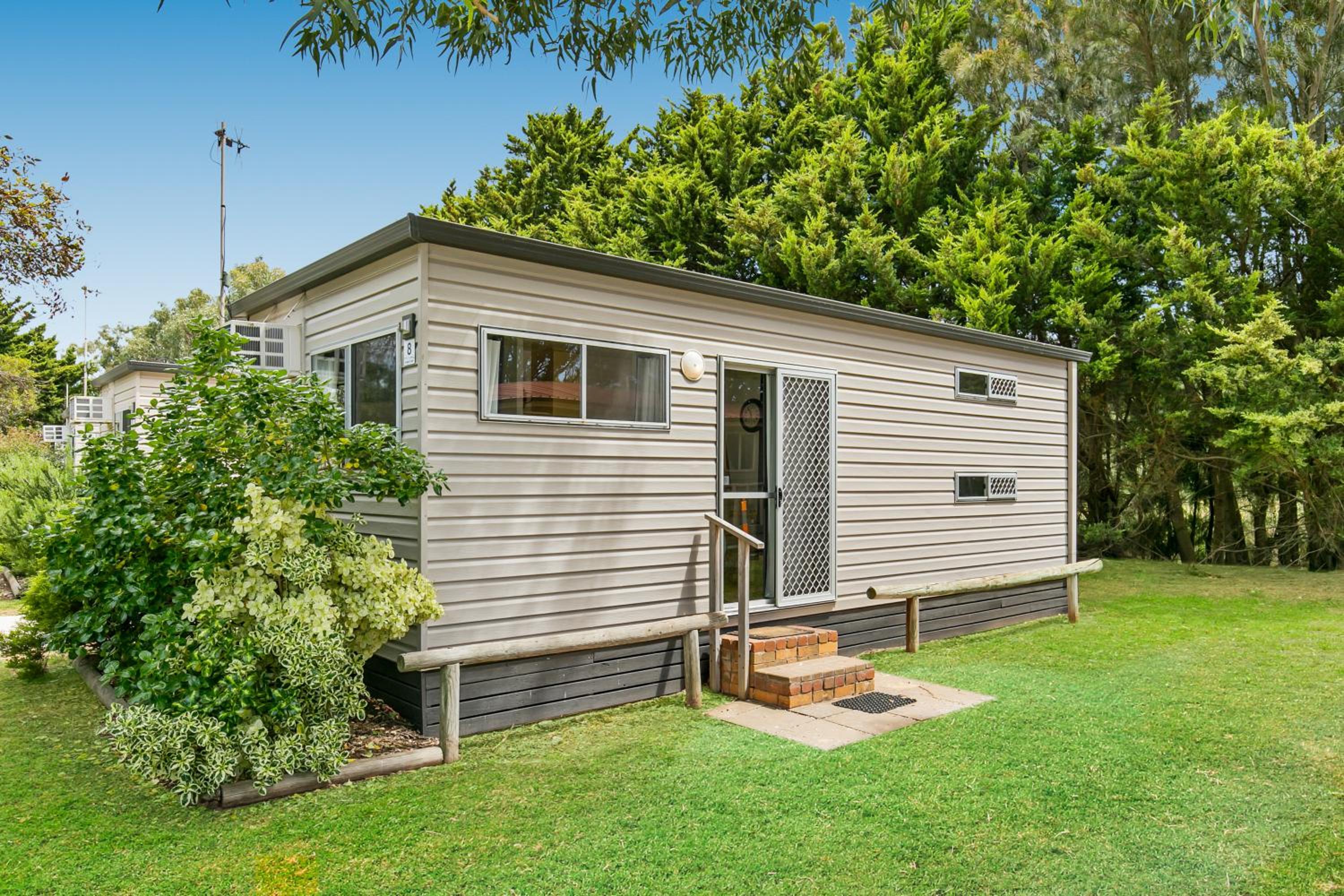 Holiday Cabin - Photo 2